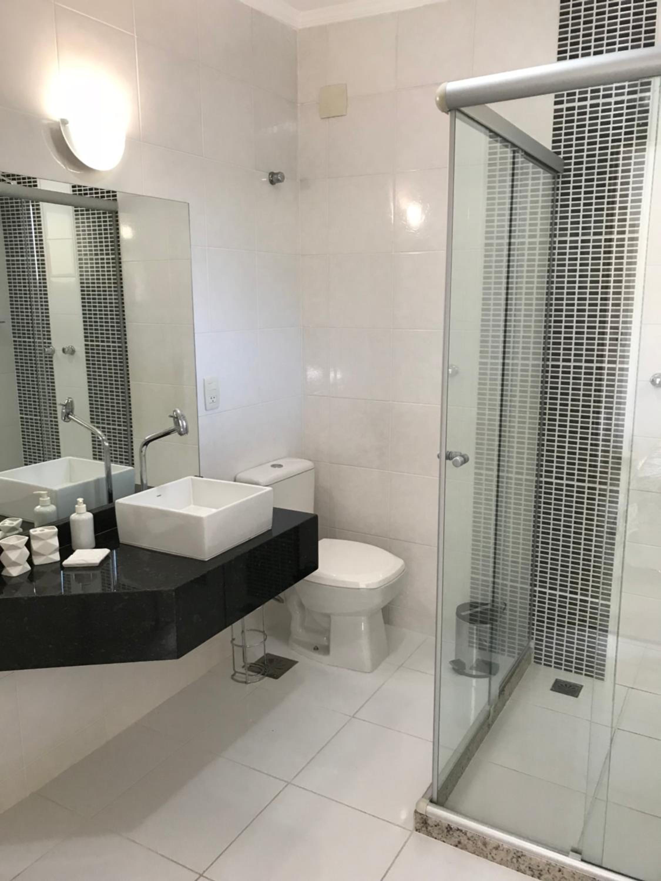 Linda casa em condomínio