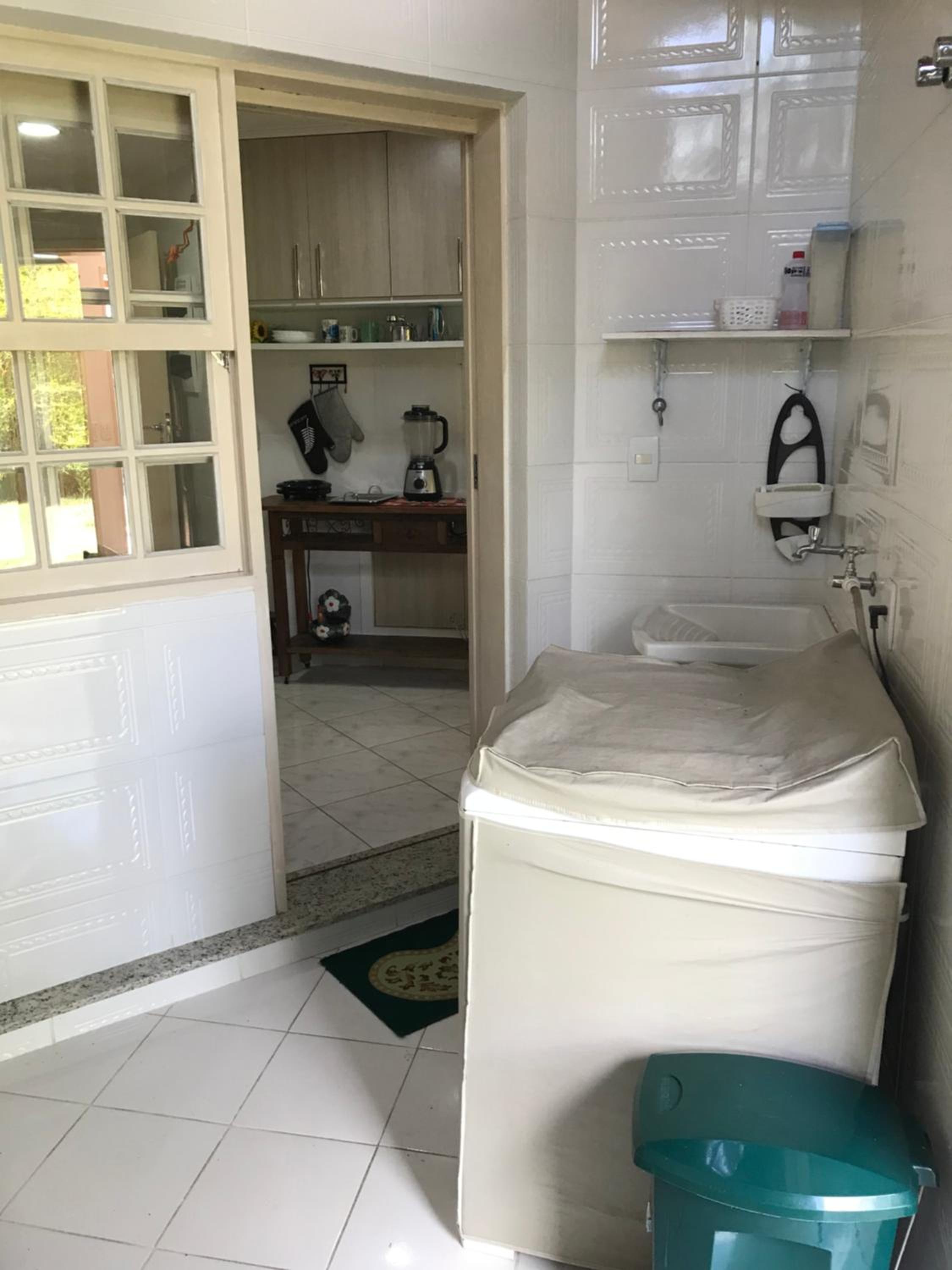Linda casa em condomínio