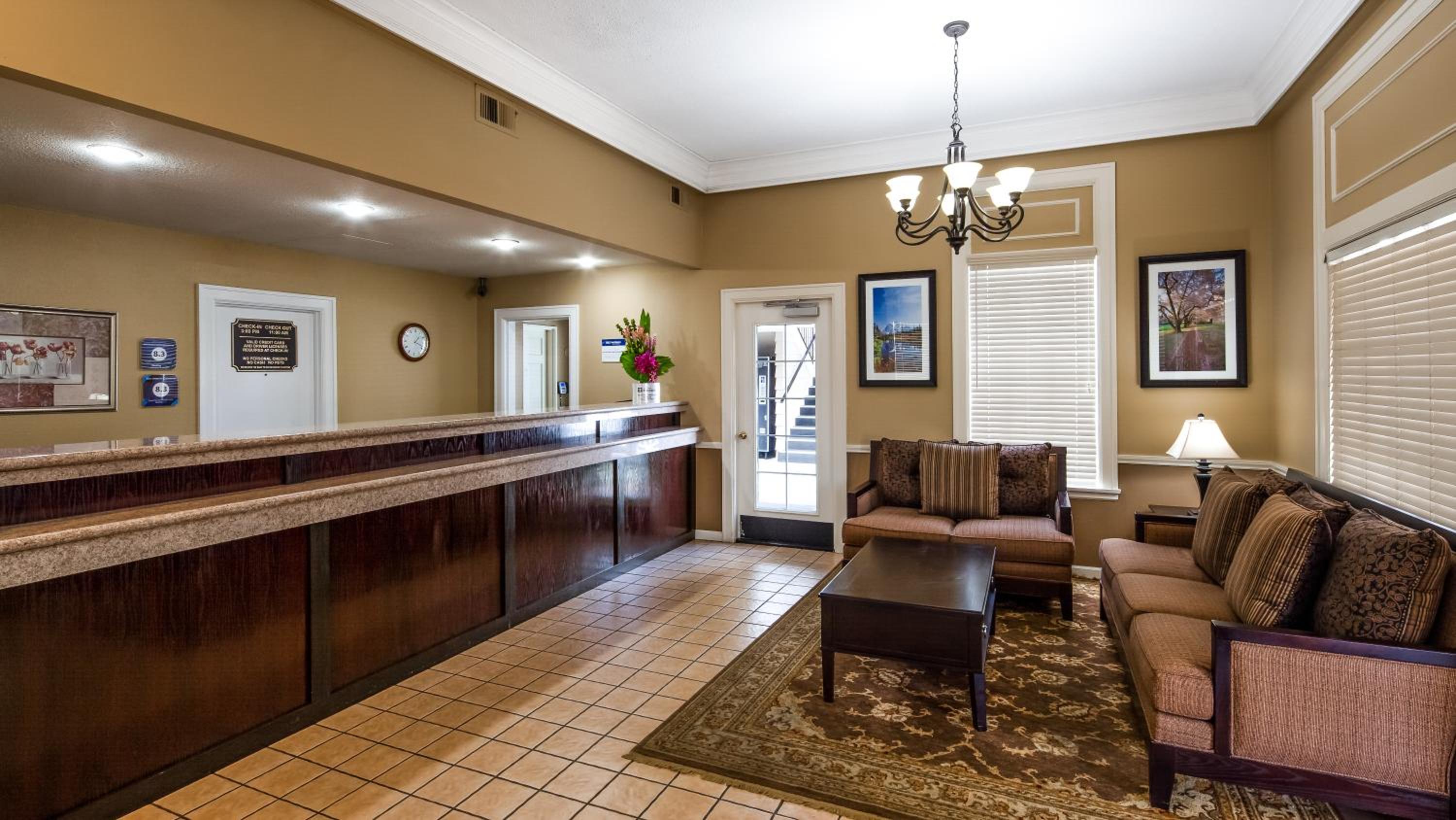 Best Western Lakewood- Historic Landmark