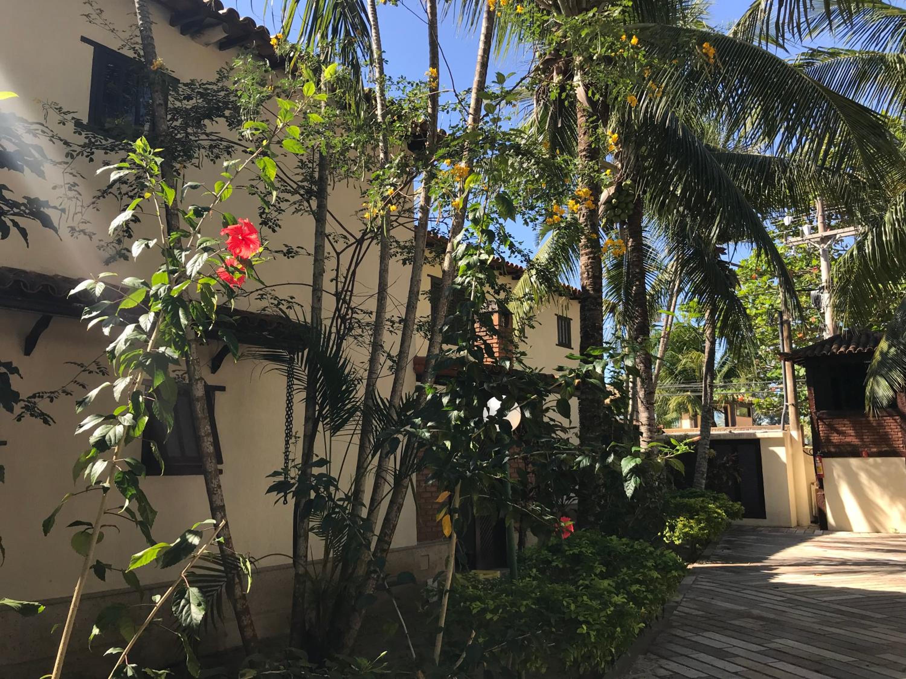 Bela casa de 4 suítes em Geribá