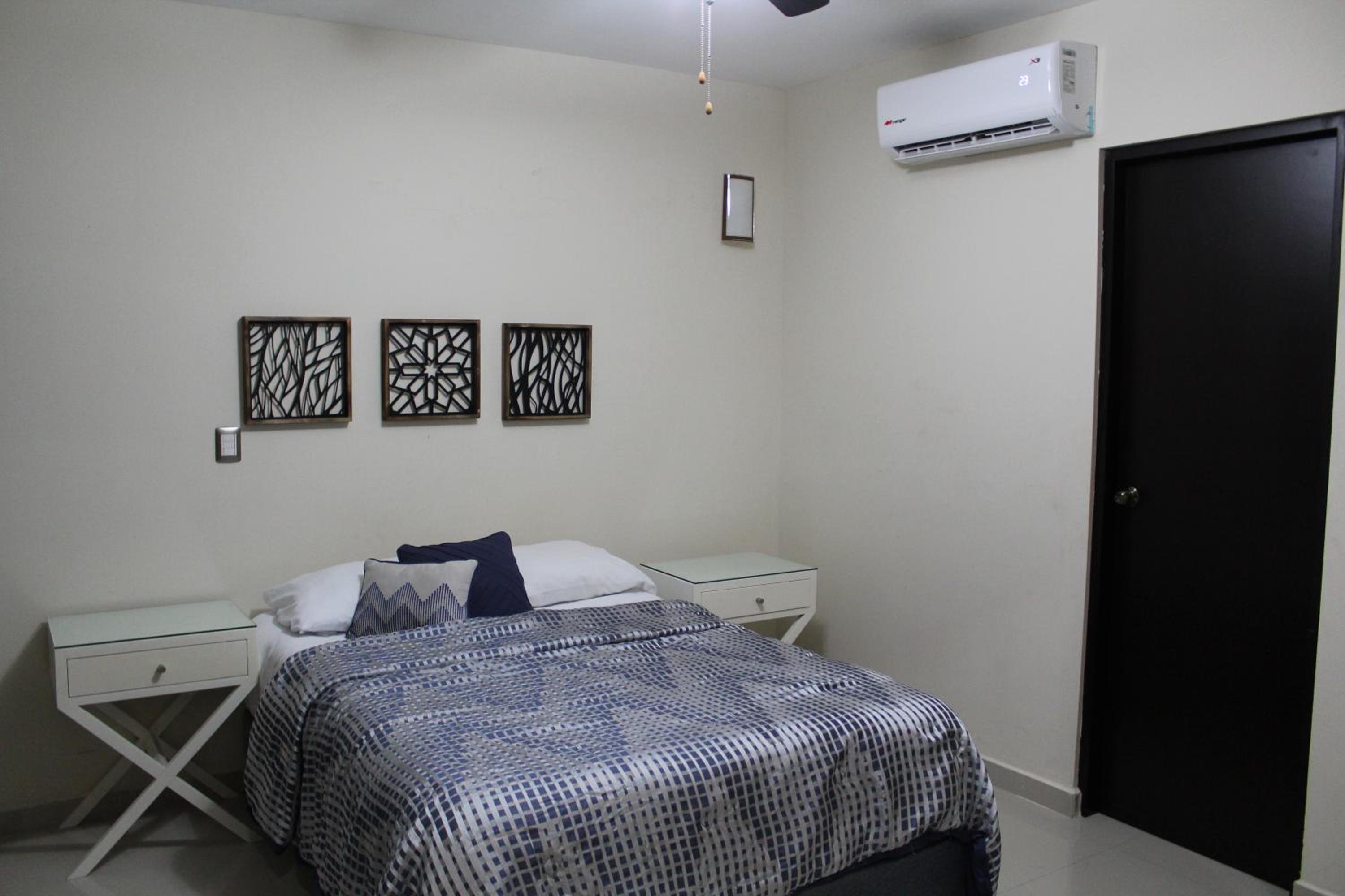 Departamento zona dorada view 4