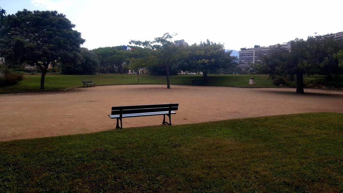 Somptueux 3 pièces vue sur piscine, photo 20
