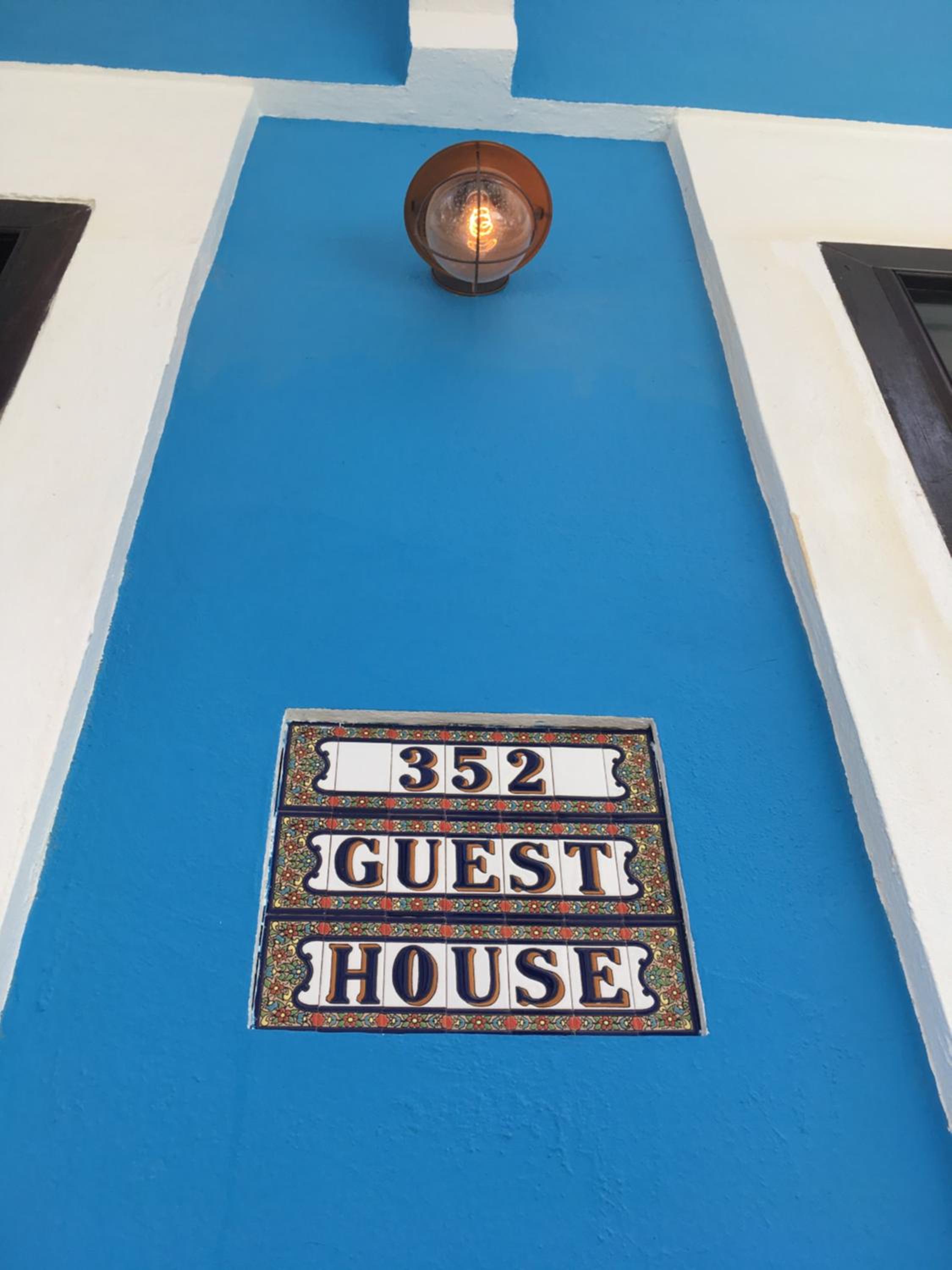 352 Guest House Hotel Boutique - Property Image 89