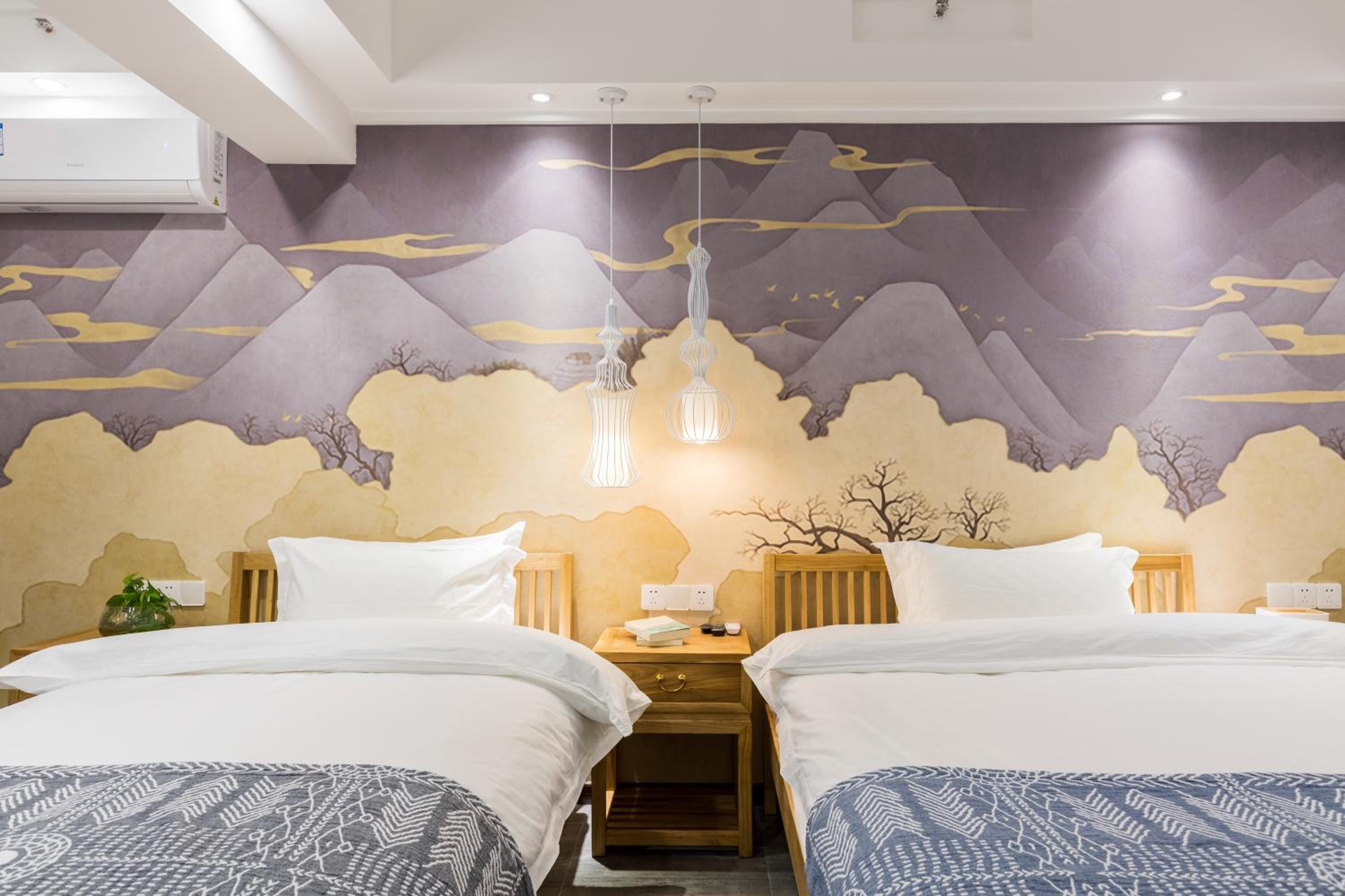 Chongqing Ouranjian Lake View Guesthouse