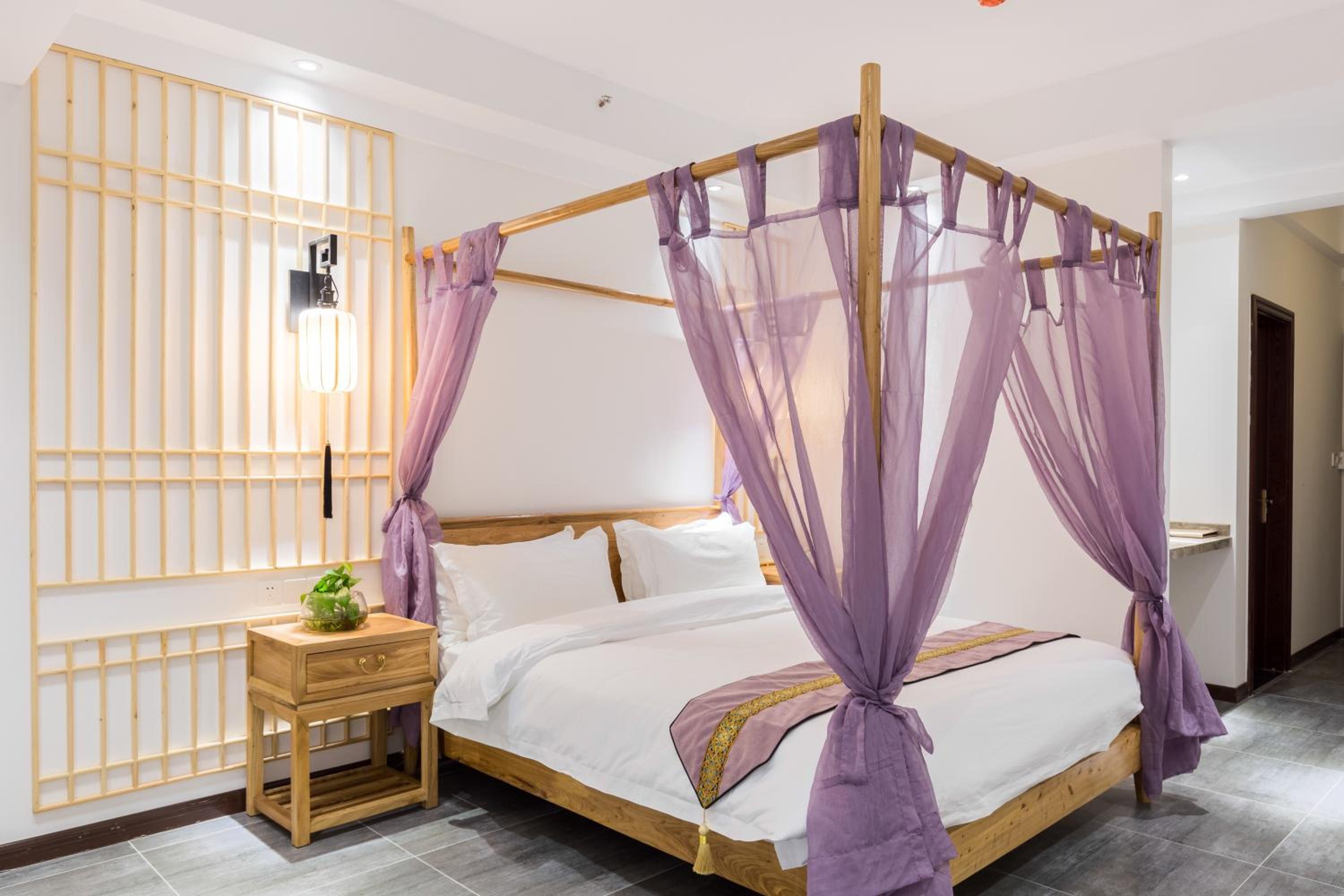 Chongqing Ouranjian Lake View Guesthouse