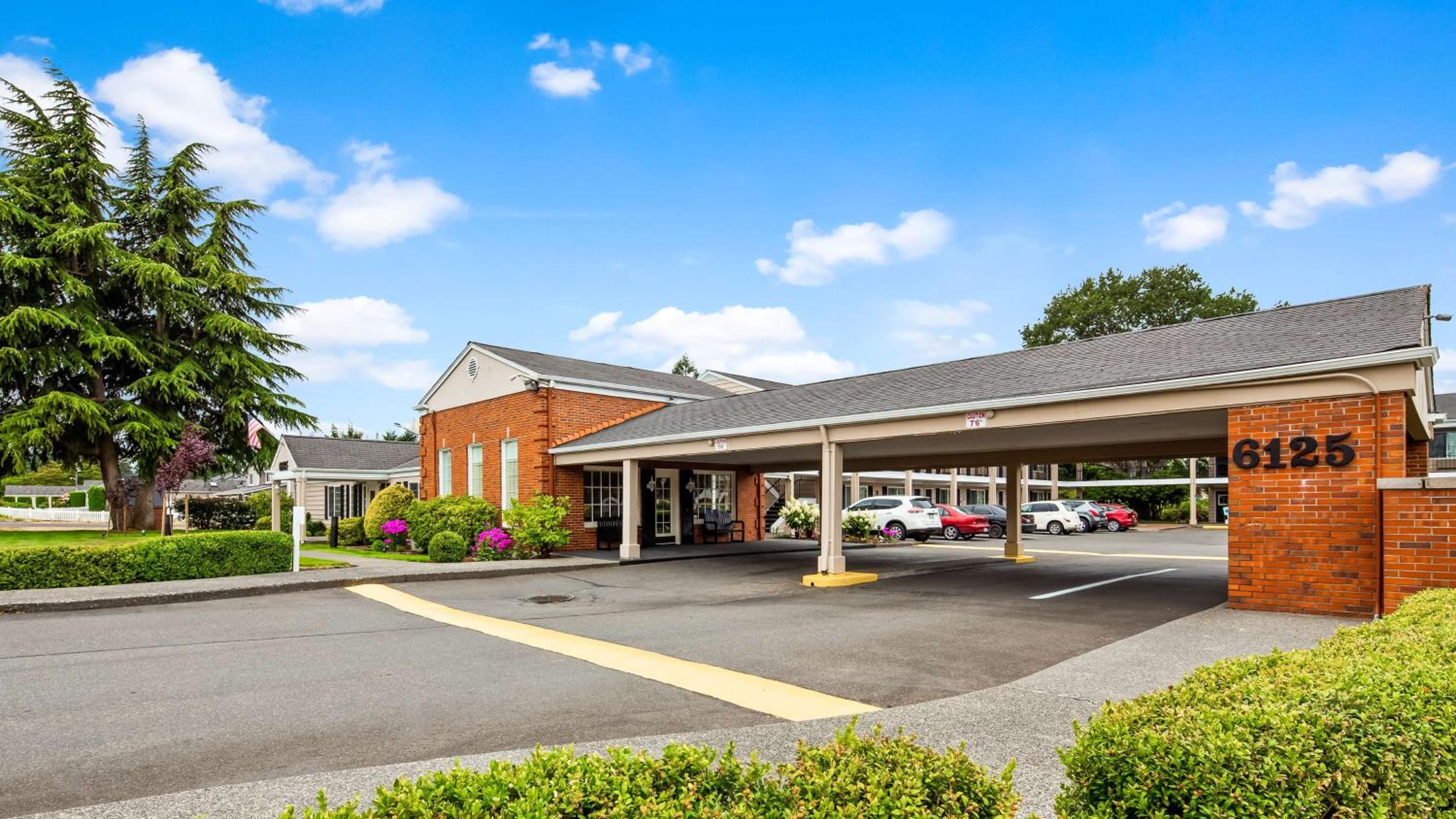Best Western Lakewood- Historic Landmark