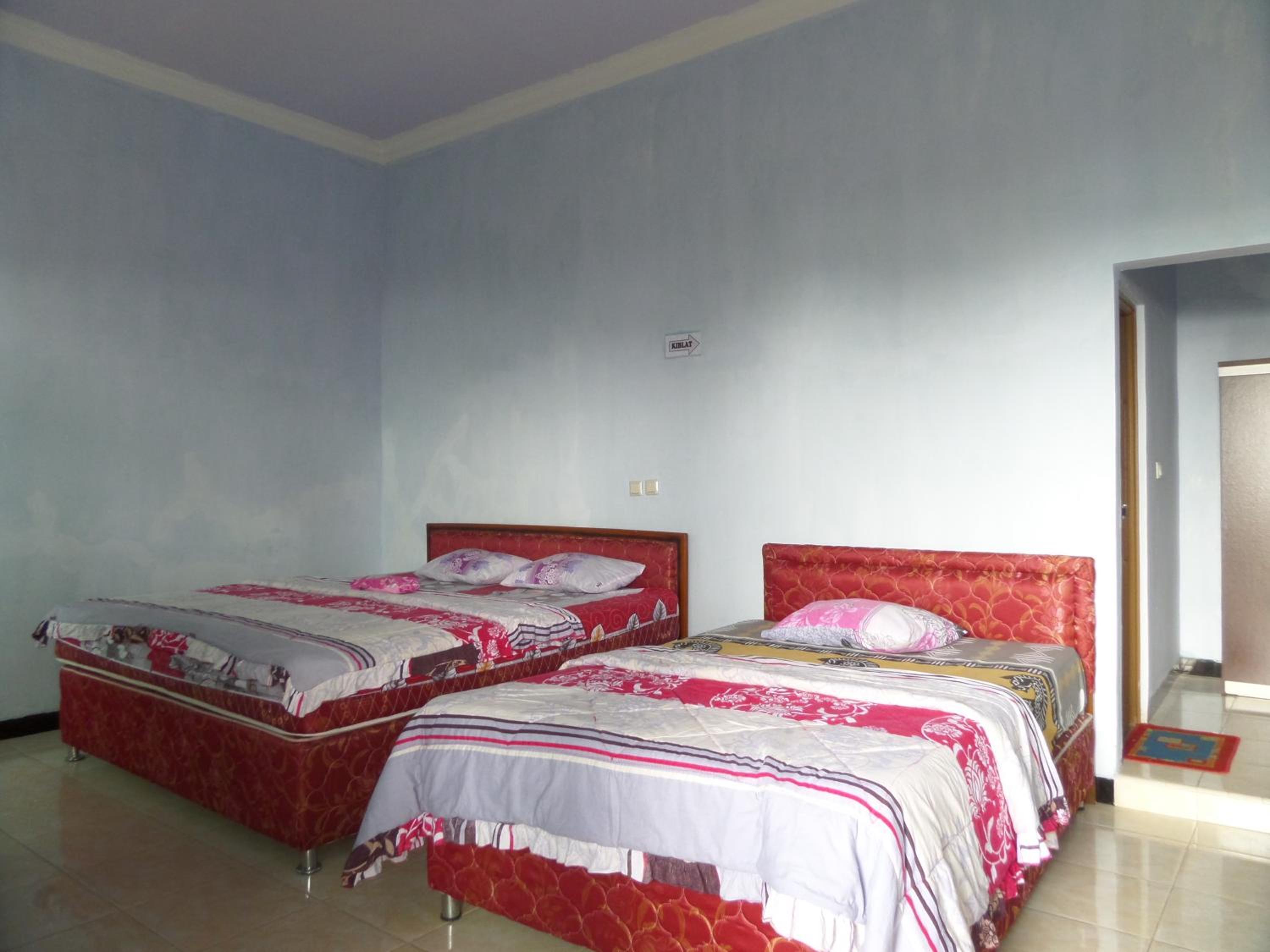 Km 31 Sujono Guesthouse