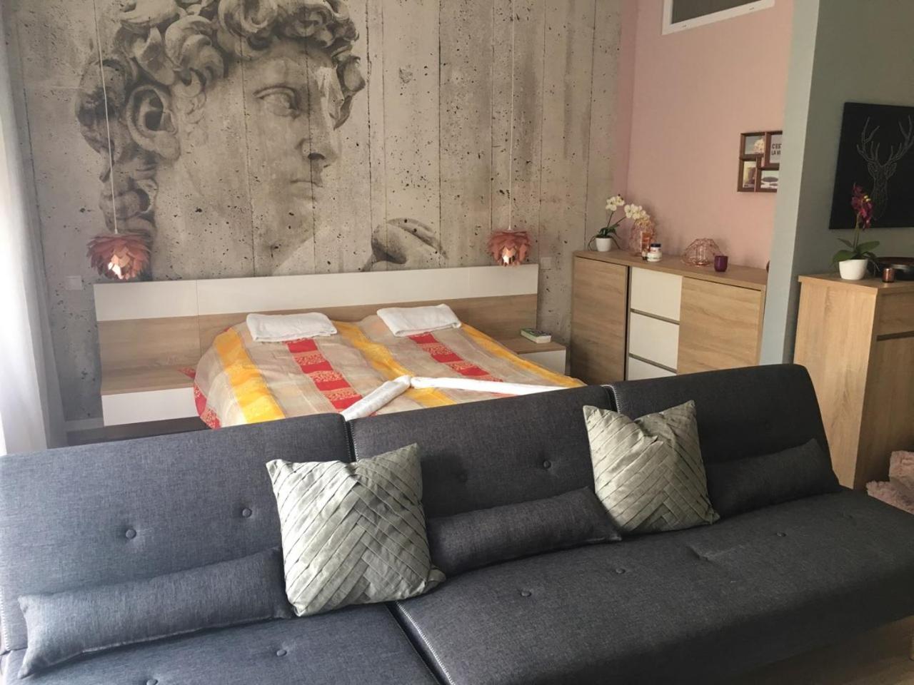 Hunyadi Apartman view 3