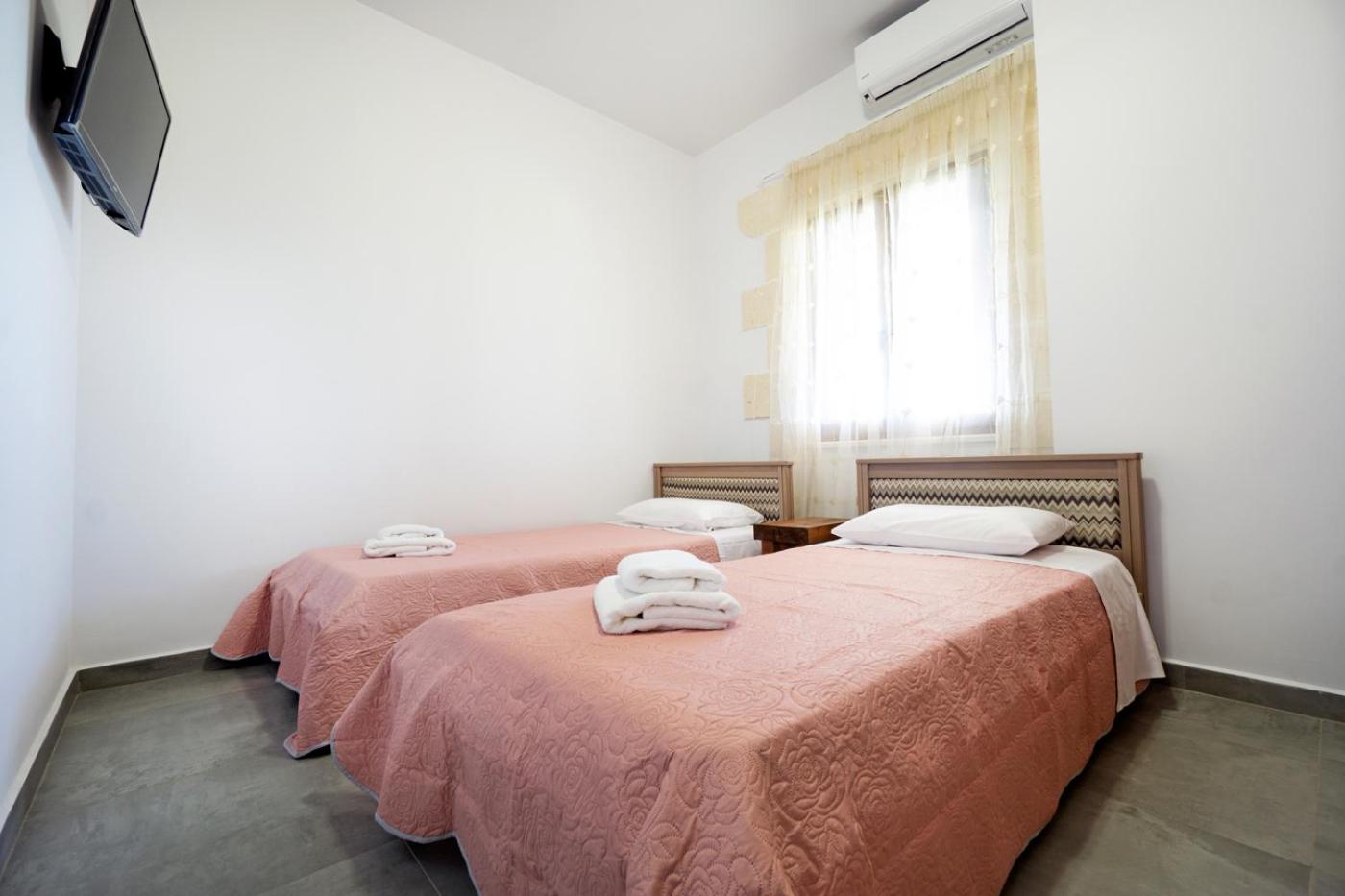 Iridanos Villa photo 2