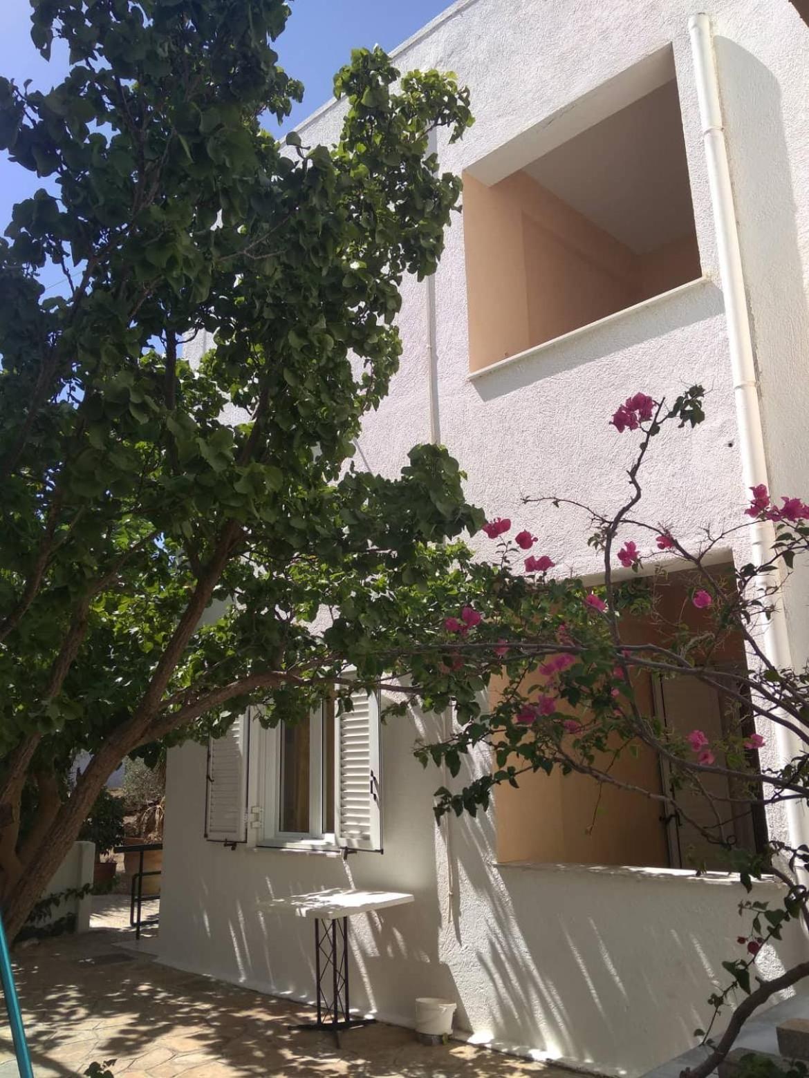 Hotel Hiona Apartments - Image 1