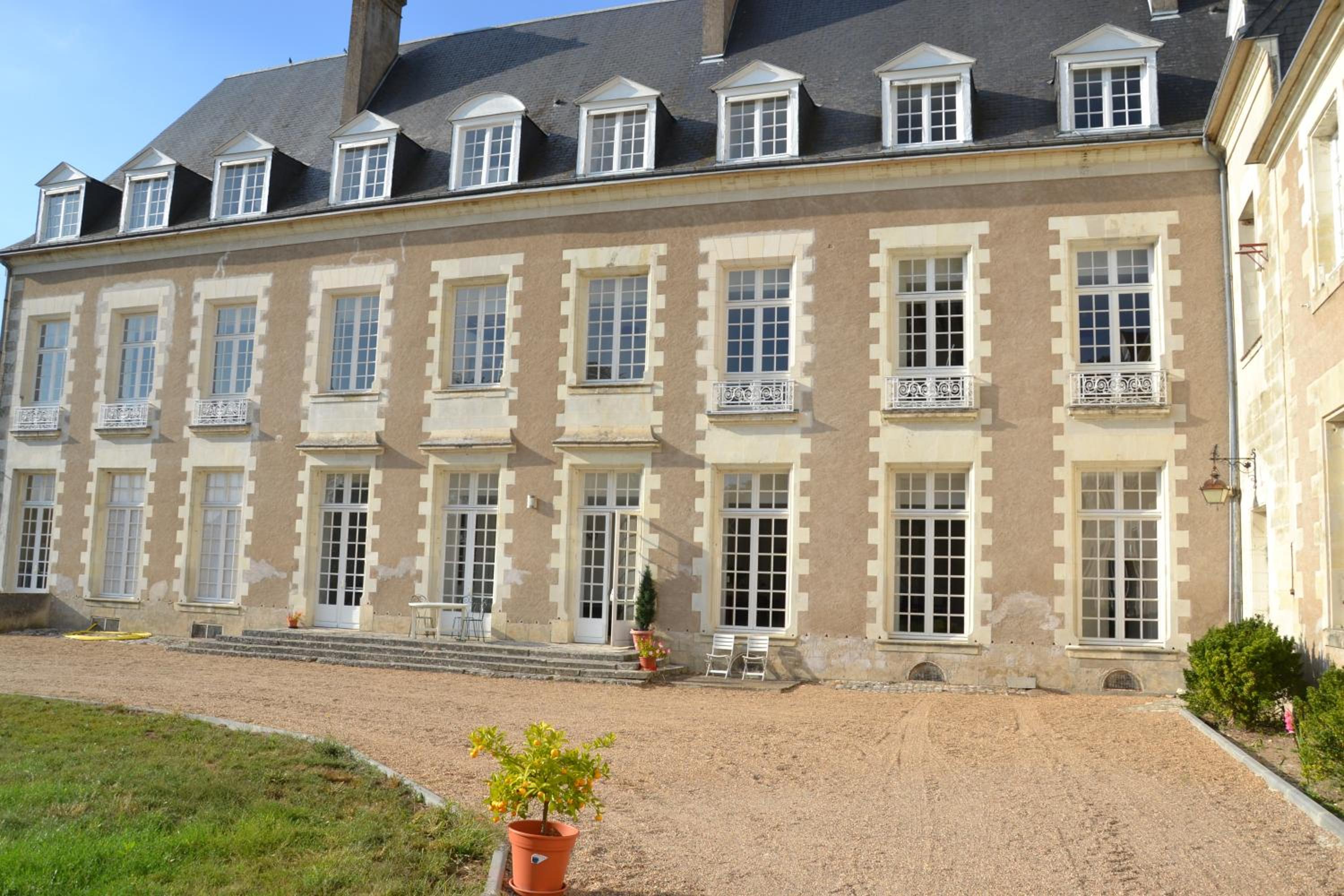 Château de Saint Ouen les Vignes