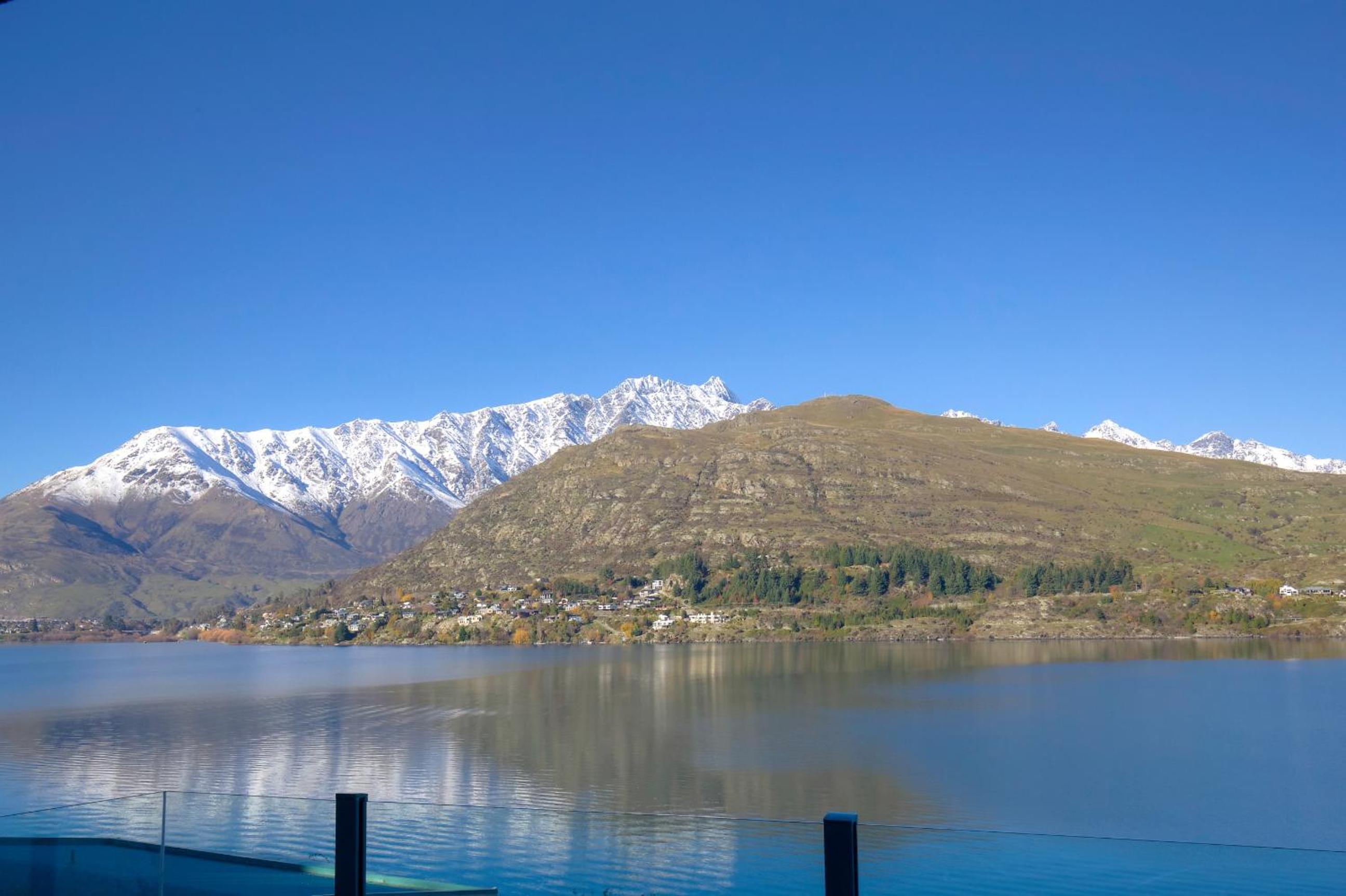 Remarkables Retreat 10 view 2