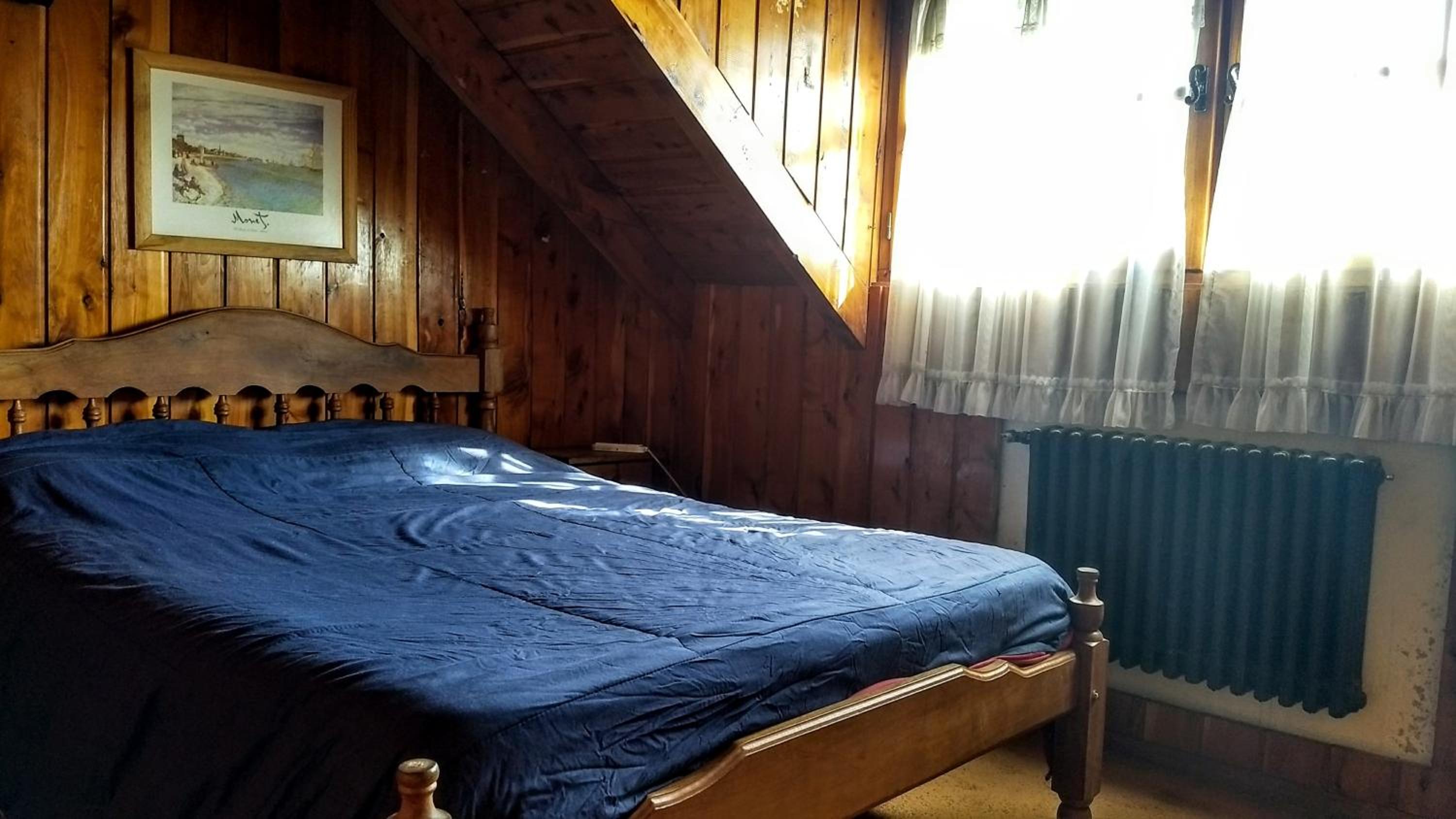 Universal Traveller's Hostel
