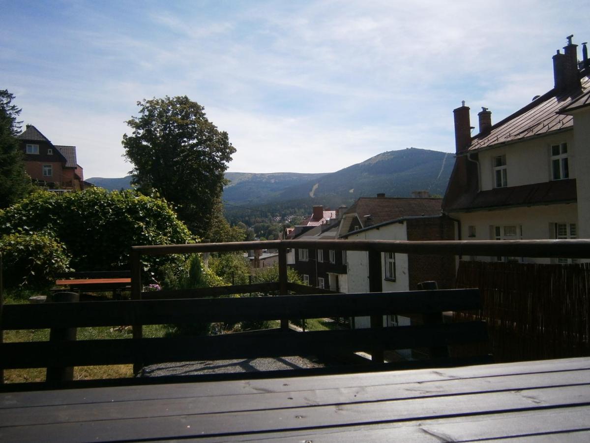 Photo 44