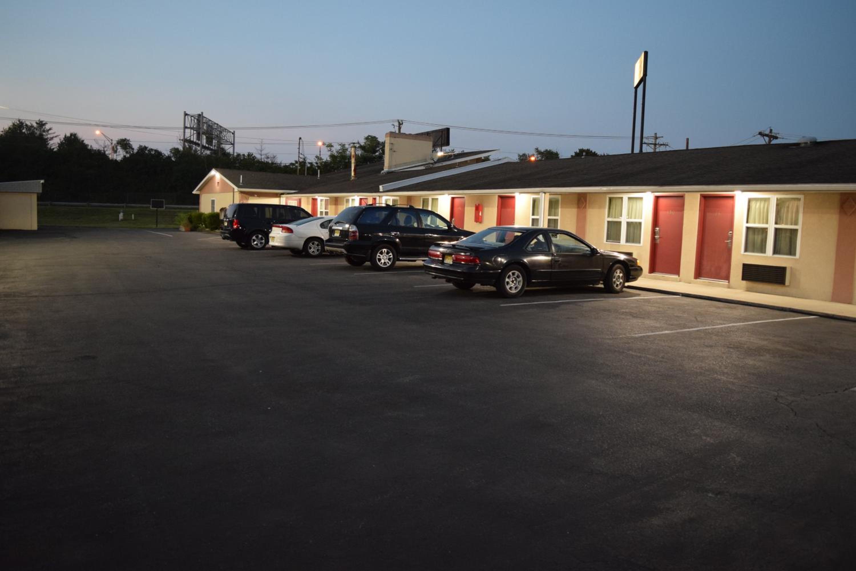 White Oaks Motel Pennsville/Carneys Point view 5