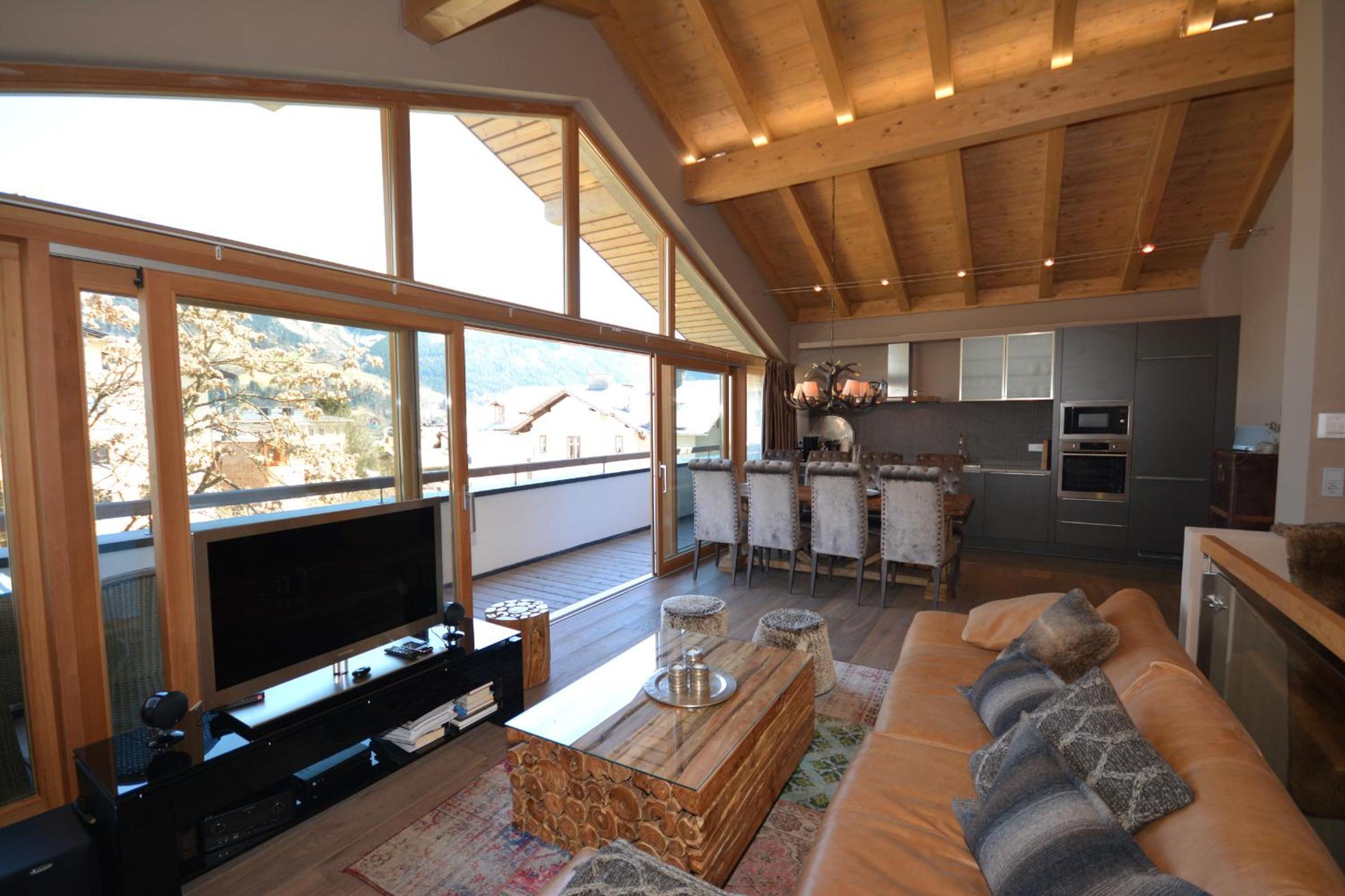 Zell City Exclusive Lodges by All in One Apartments