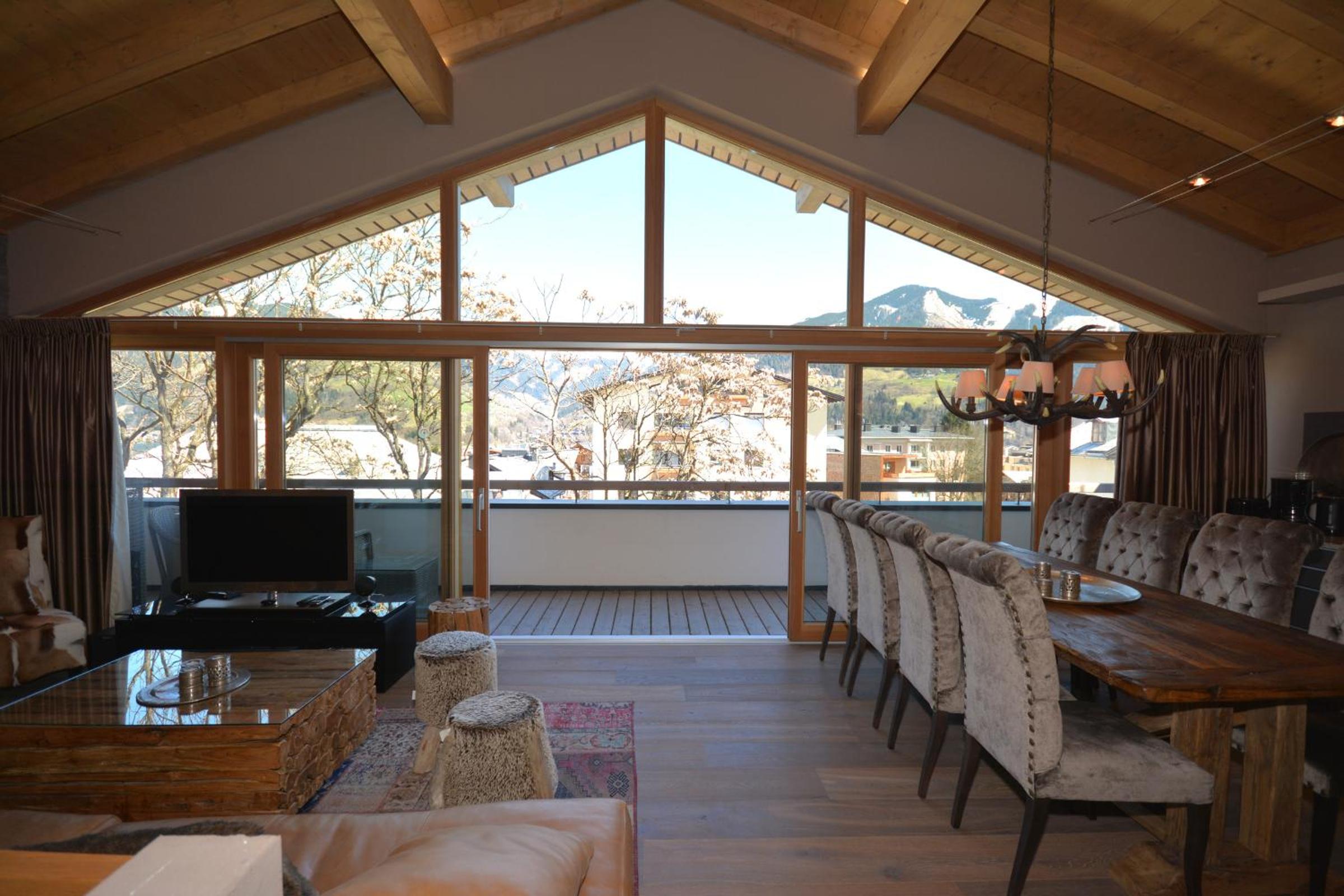Zell City Exclusive Lodges by All in One Apartments