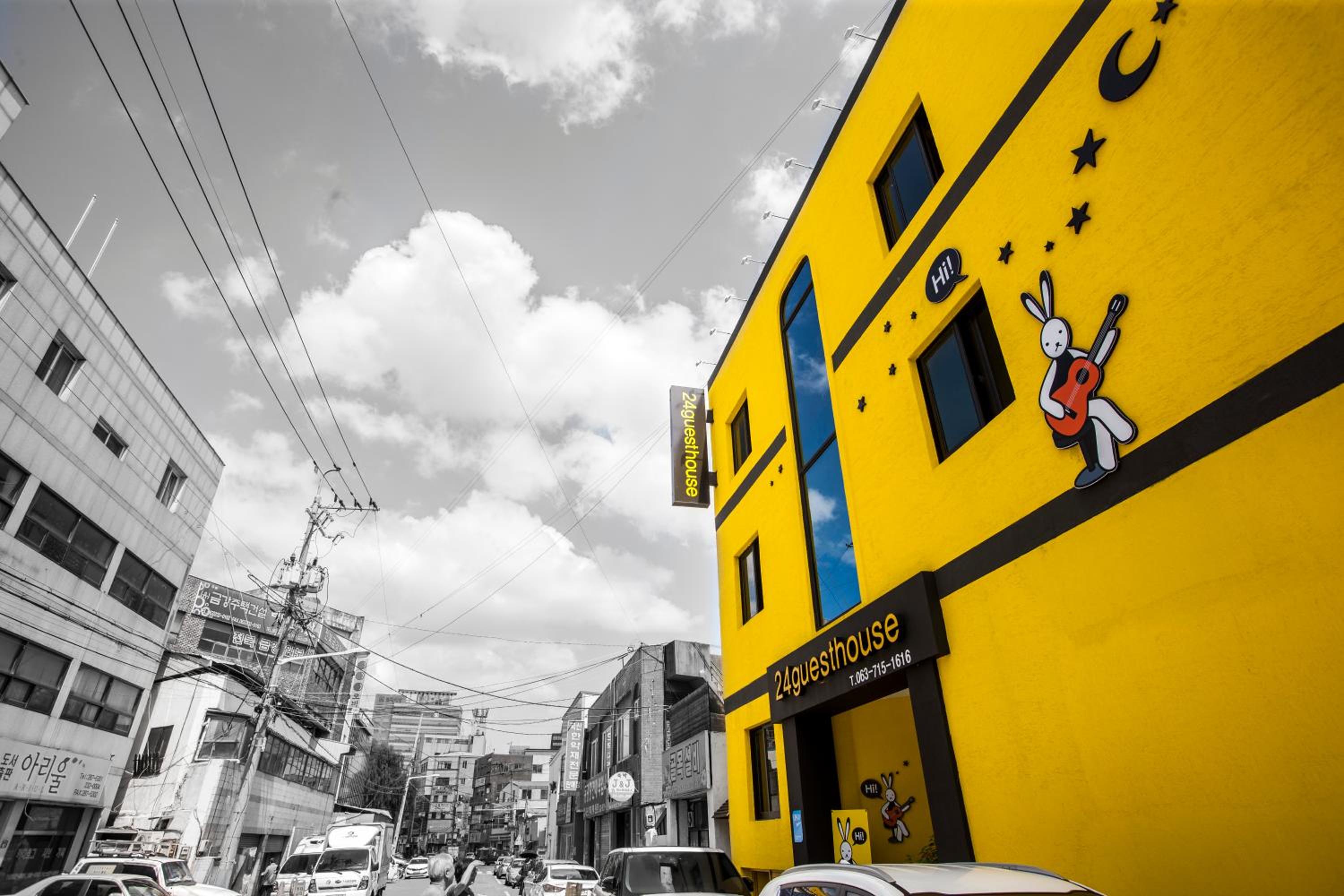 24 Guesthouse Jeonju