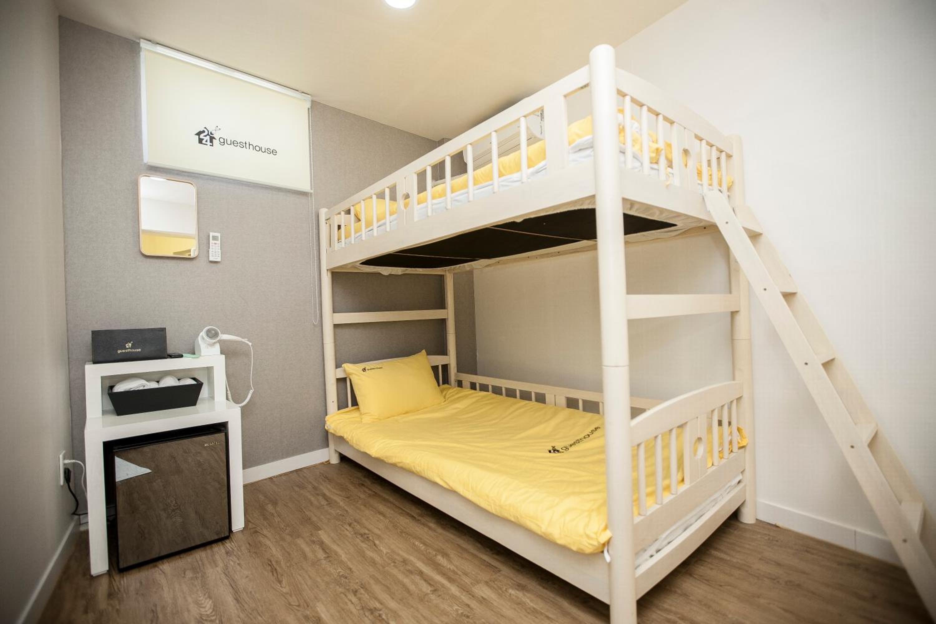 24 Guesthouse Jeonju