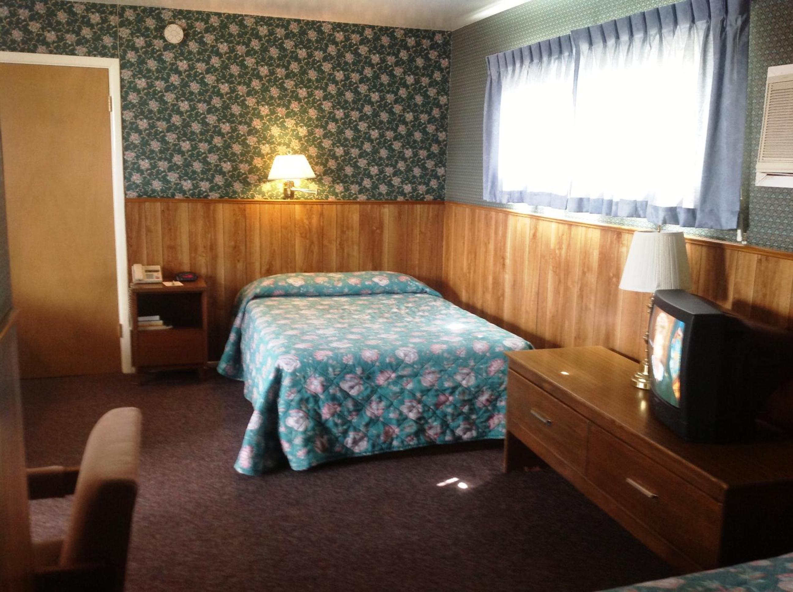 Bridgeport Inn