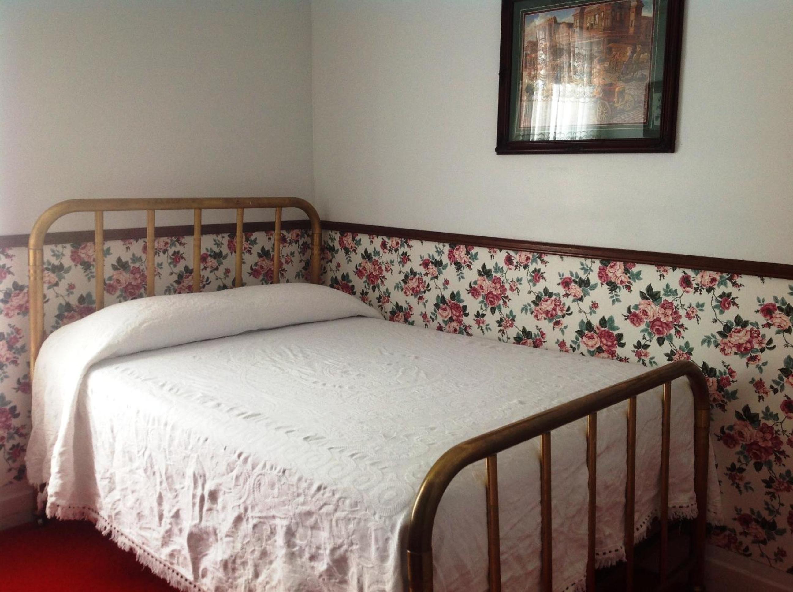 Bridgeport Inn