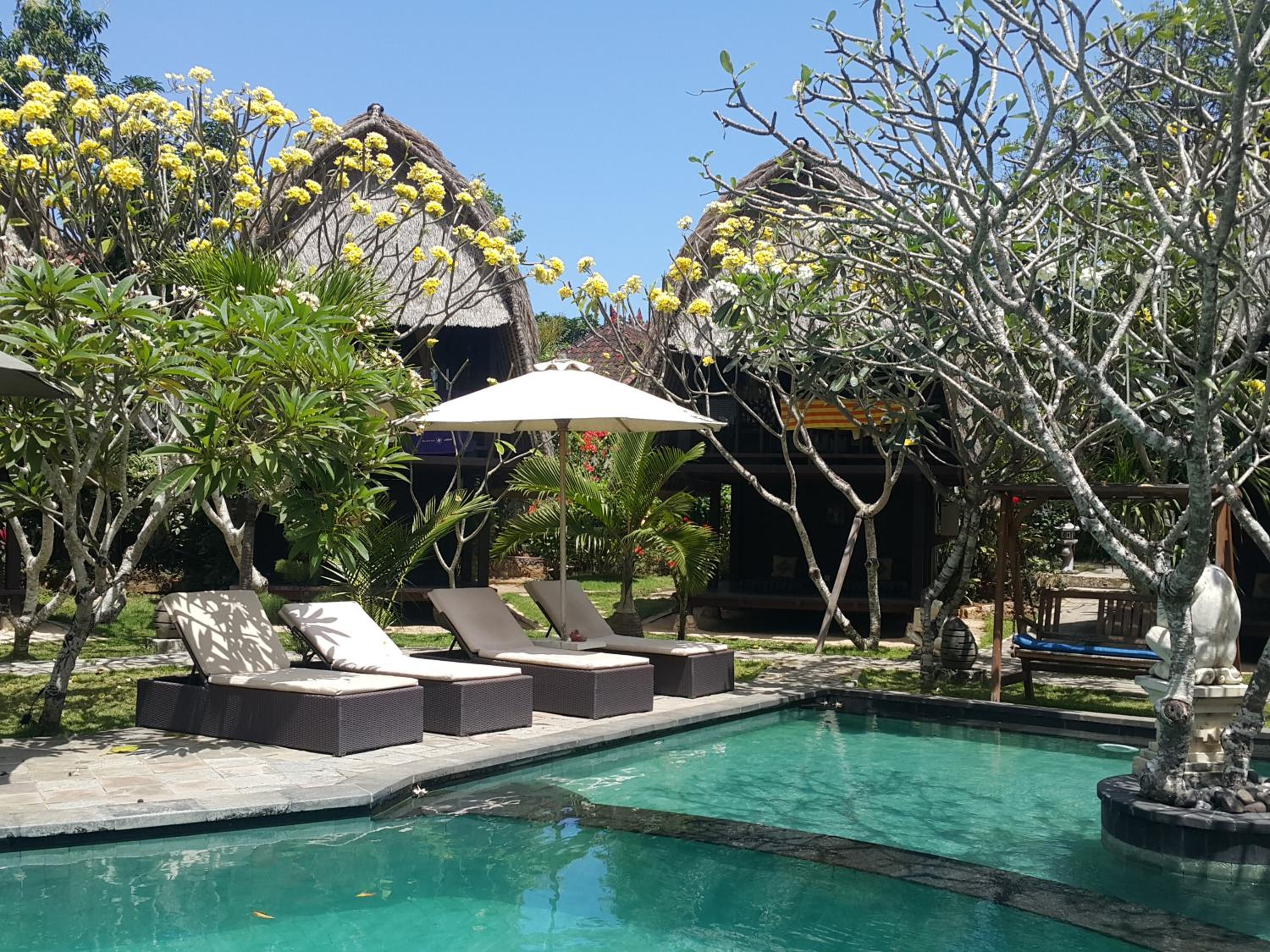 Nanuk's Bungalows