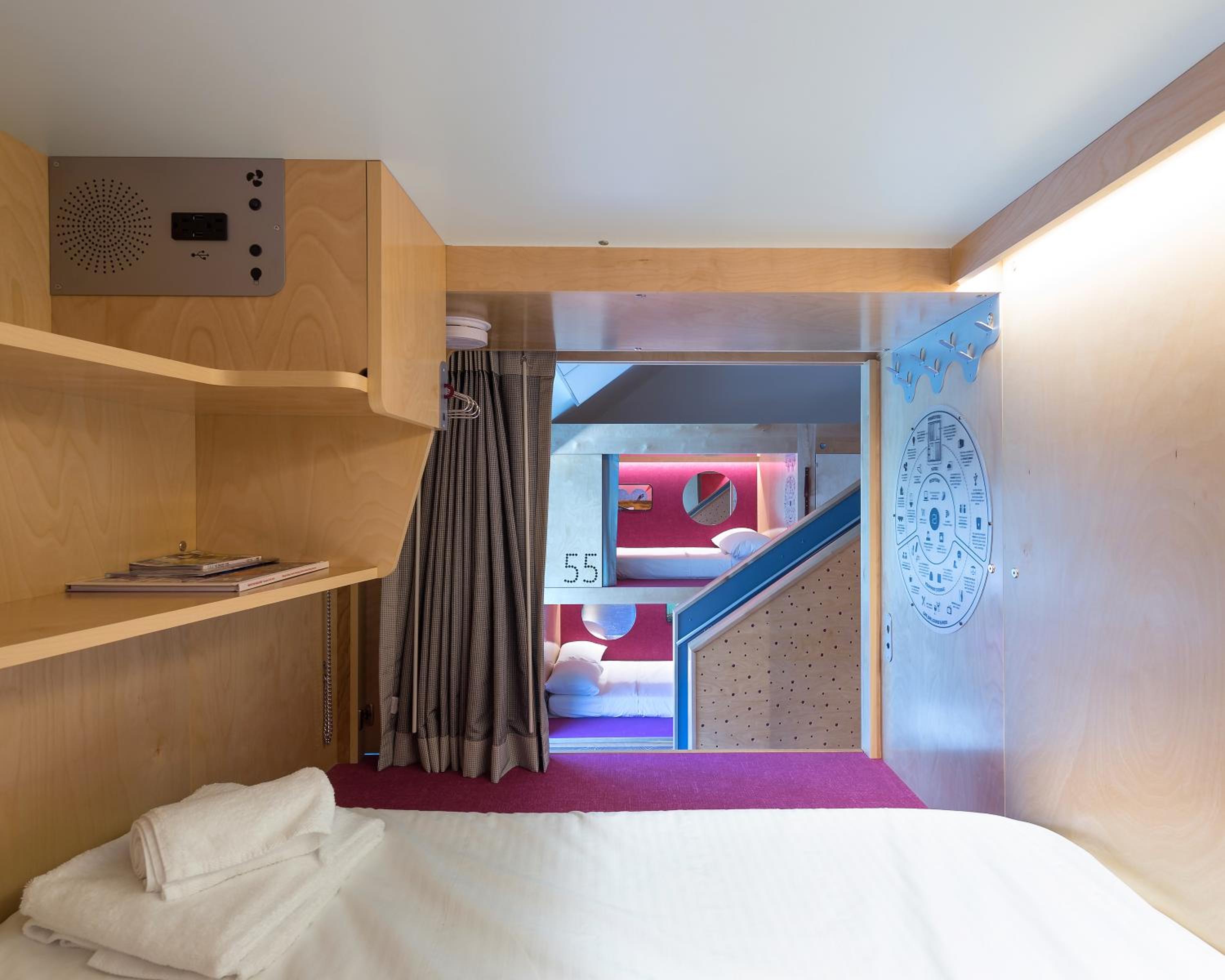 Pangea Pod Hotel - Image 4