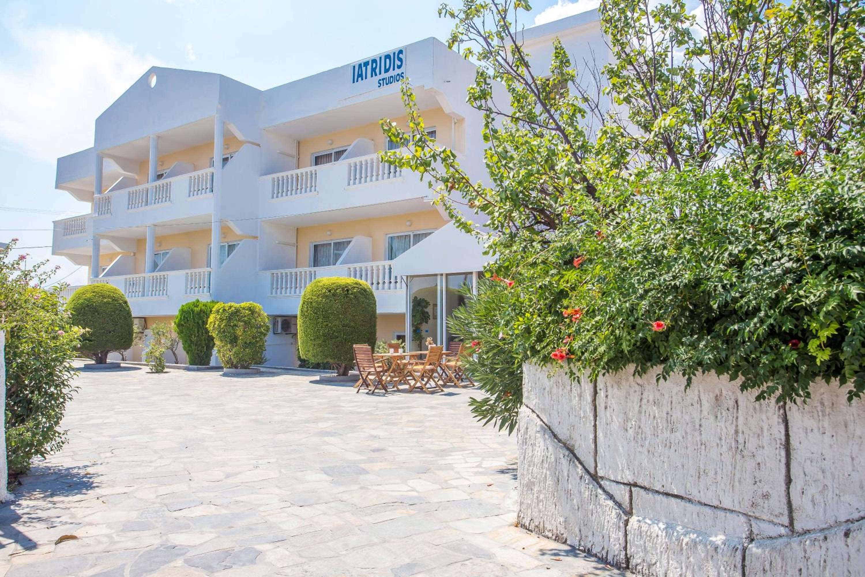 Hotel Iatridis Studios Faliraki - Image 1