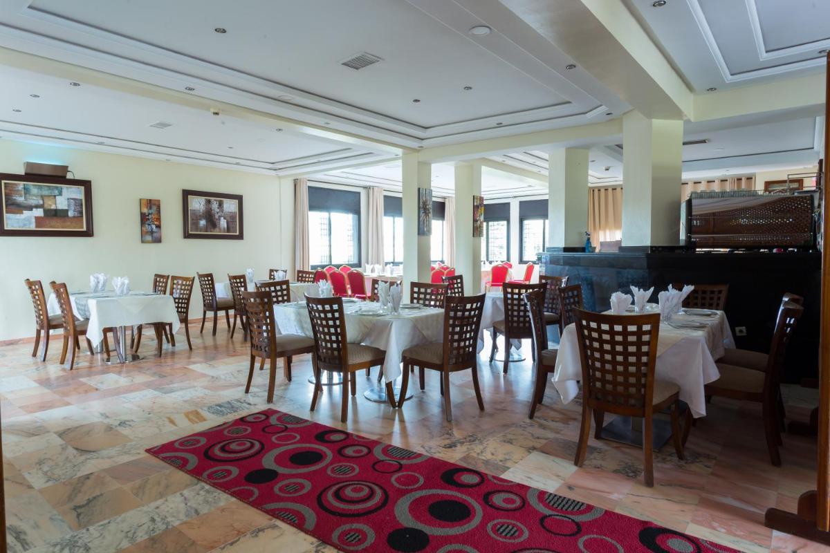 restaurant