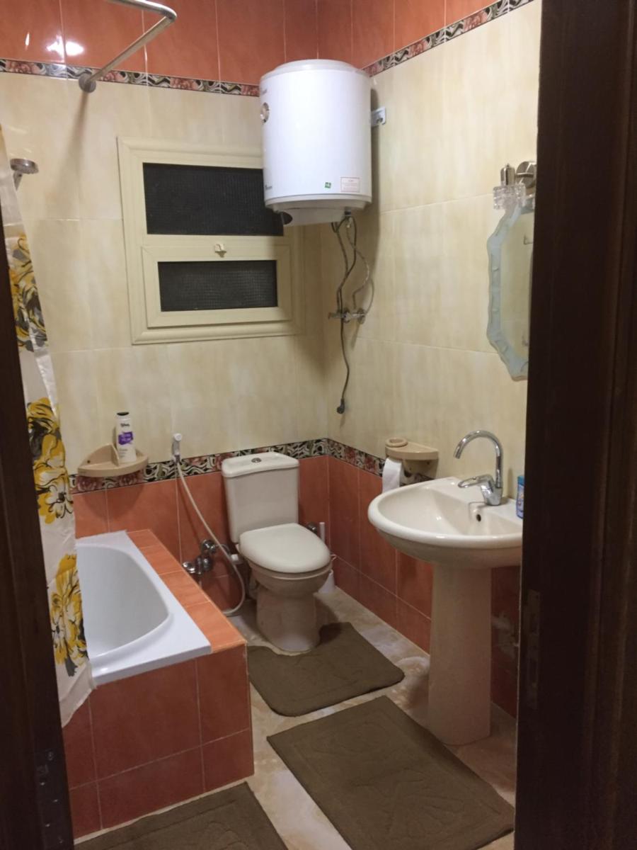 112 AUC Residence