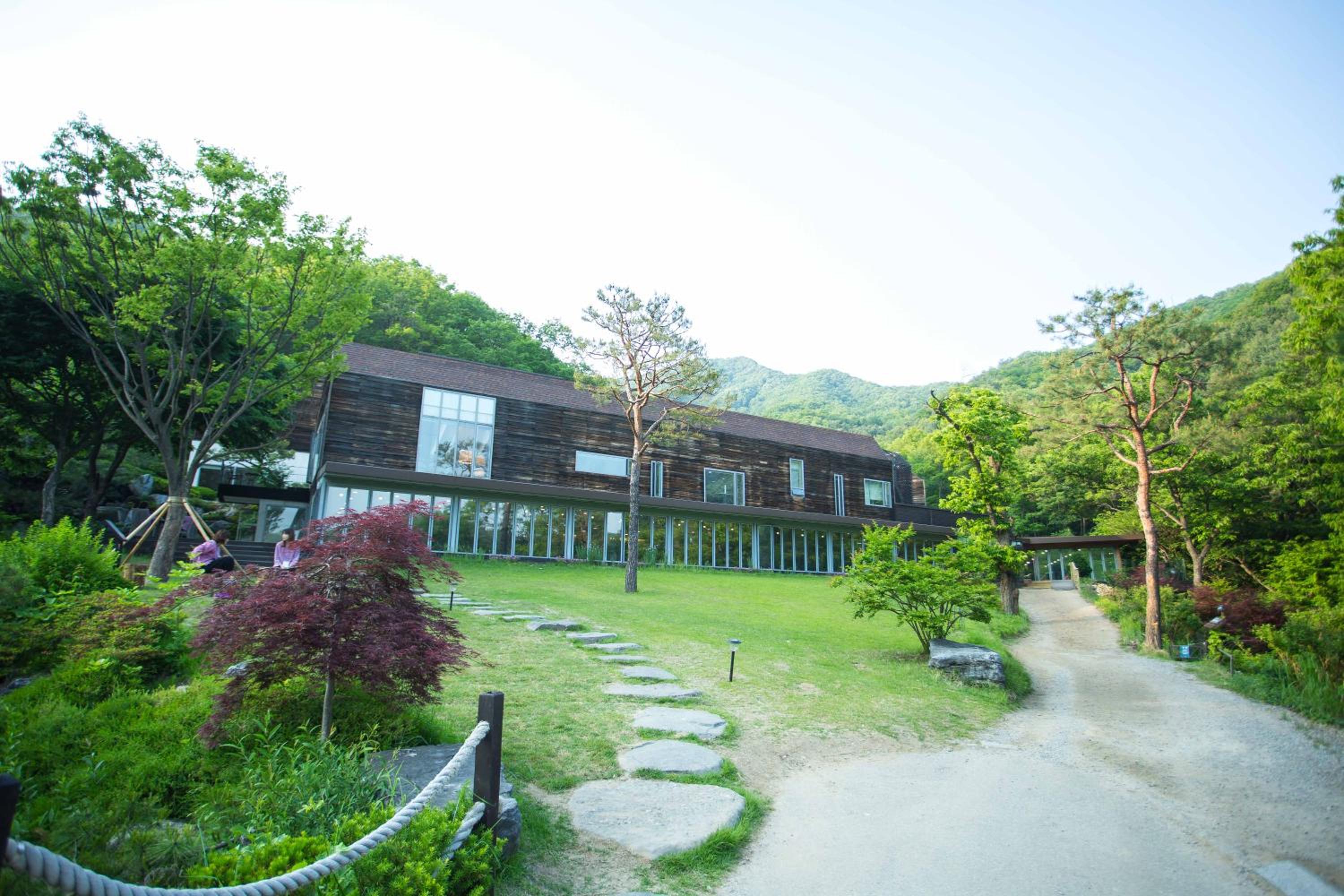 Healience Village