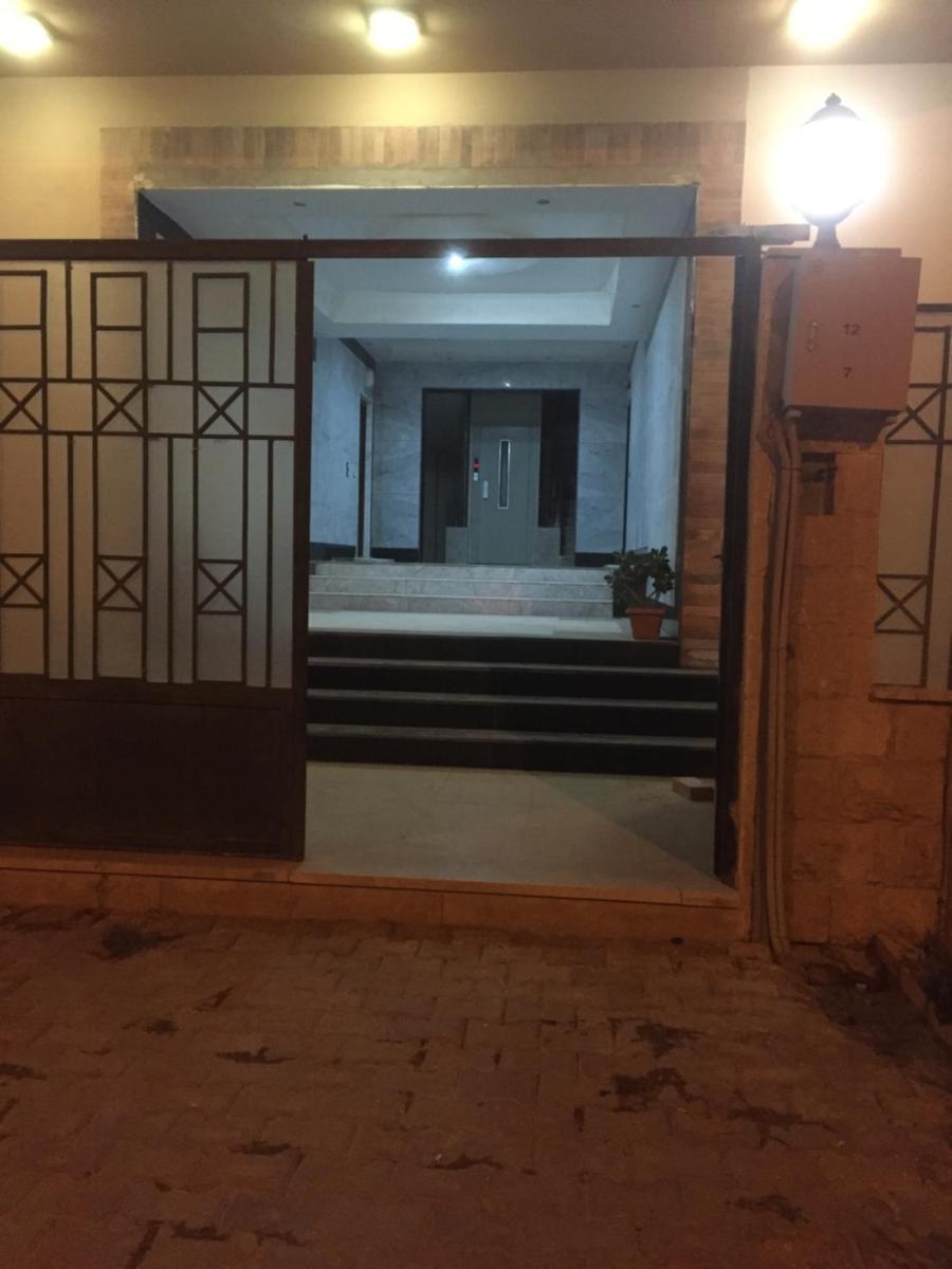 112 AUC Residence