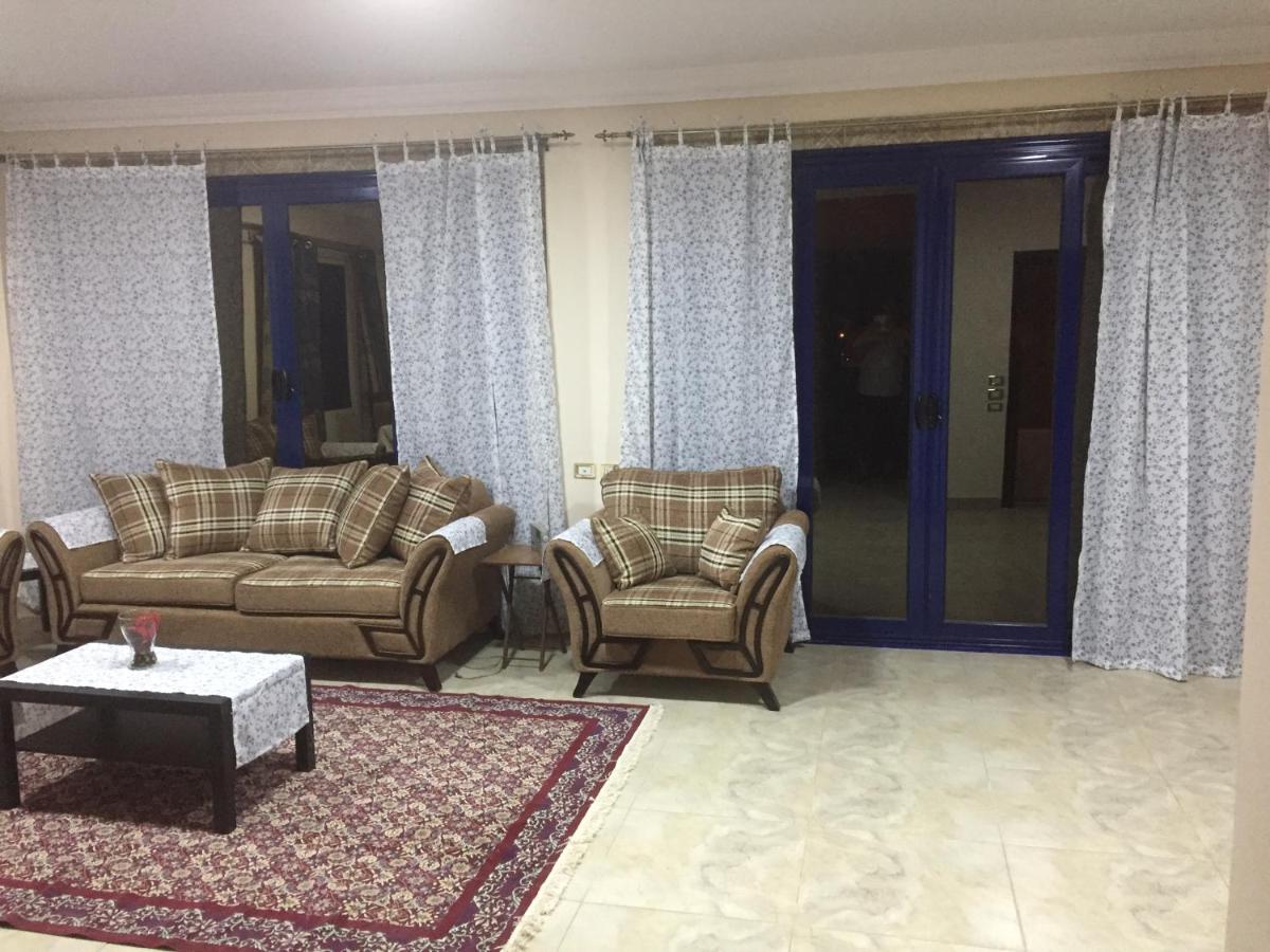 112 AUC Residence