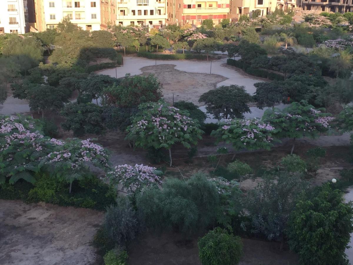 112 AUC Residence
