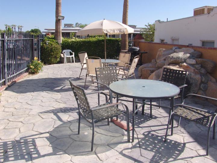 Holland Inn and Suites