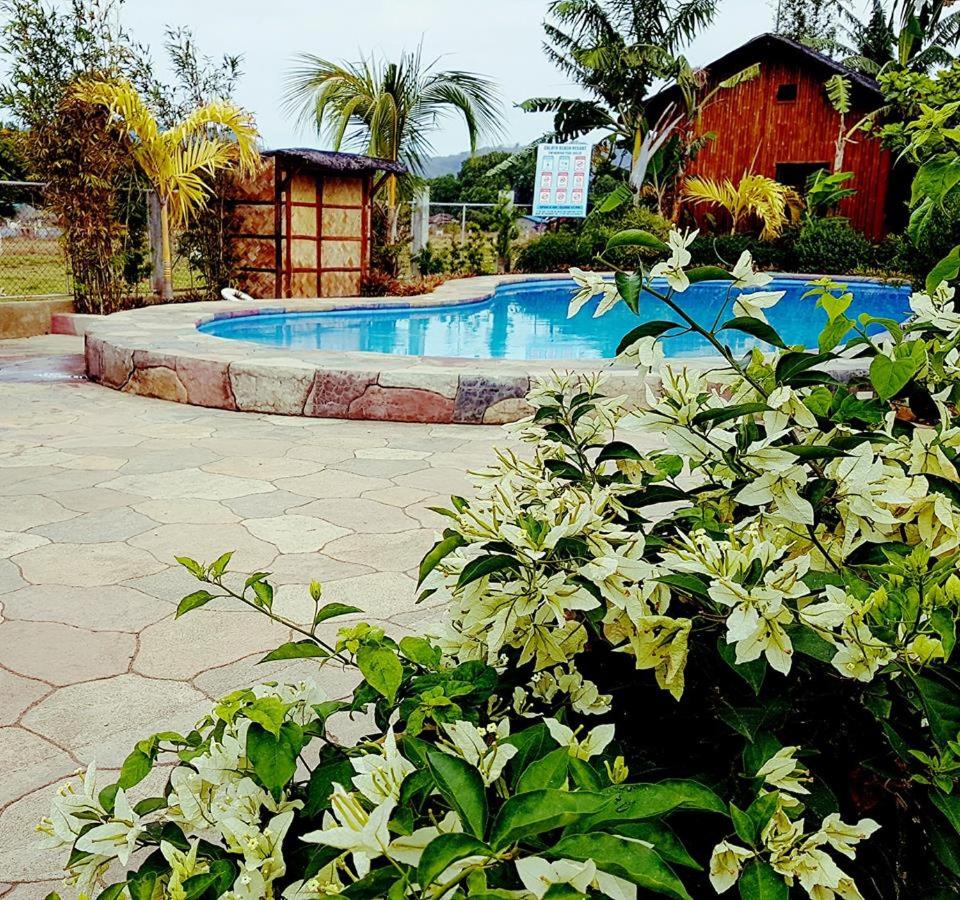 Calayo Beach Resort