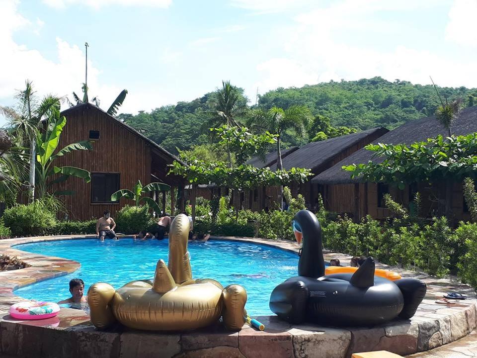 Calayo Beach Resort