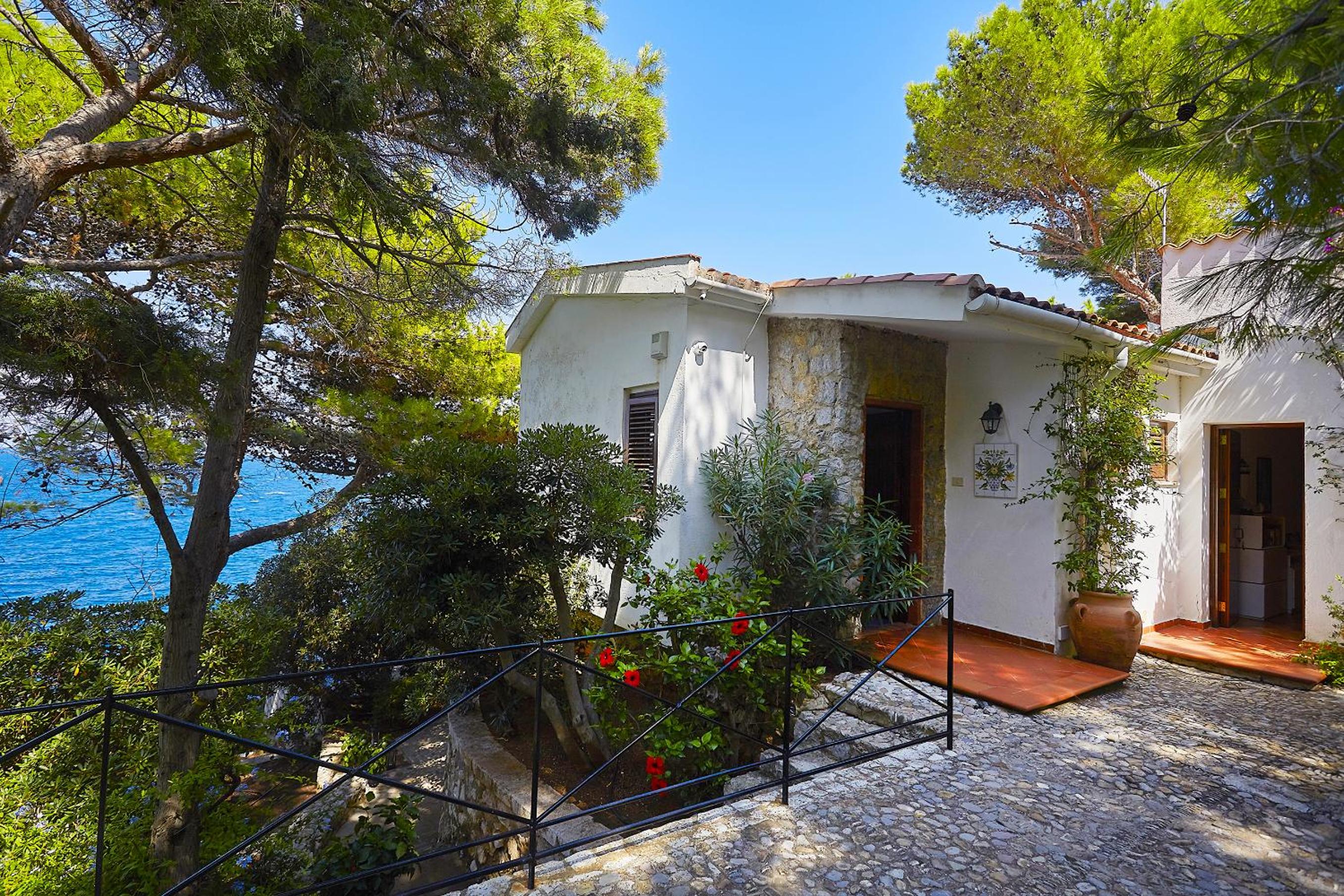 Hotel Villa Majus - Image 1