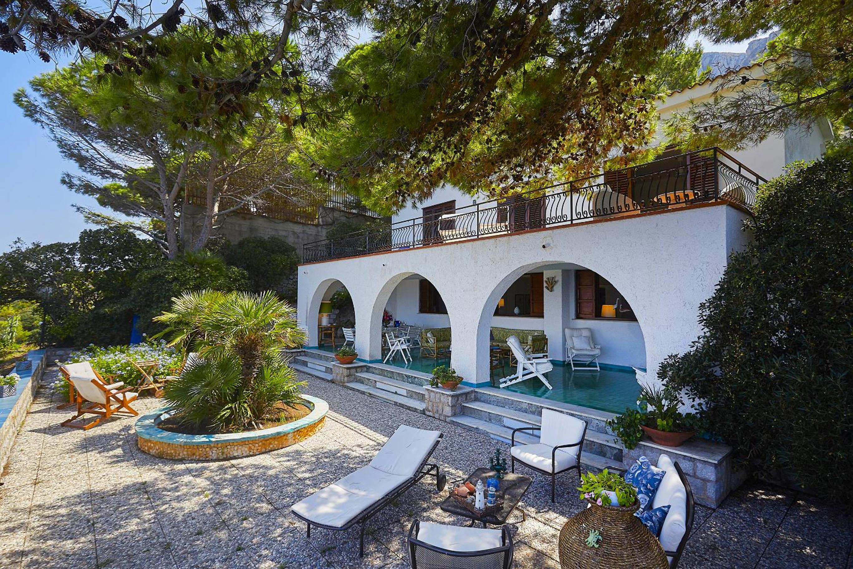 Villa Majus