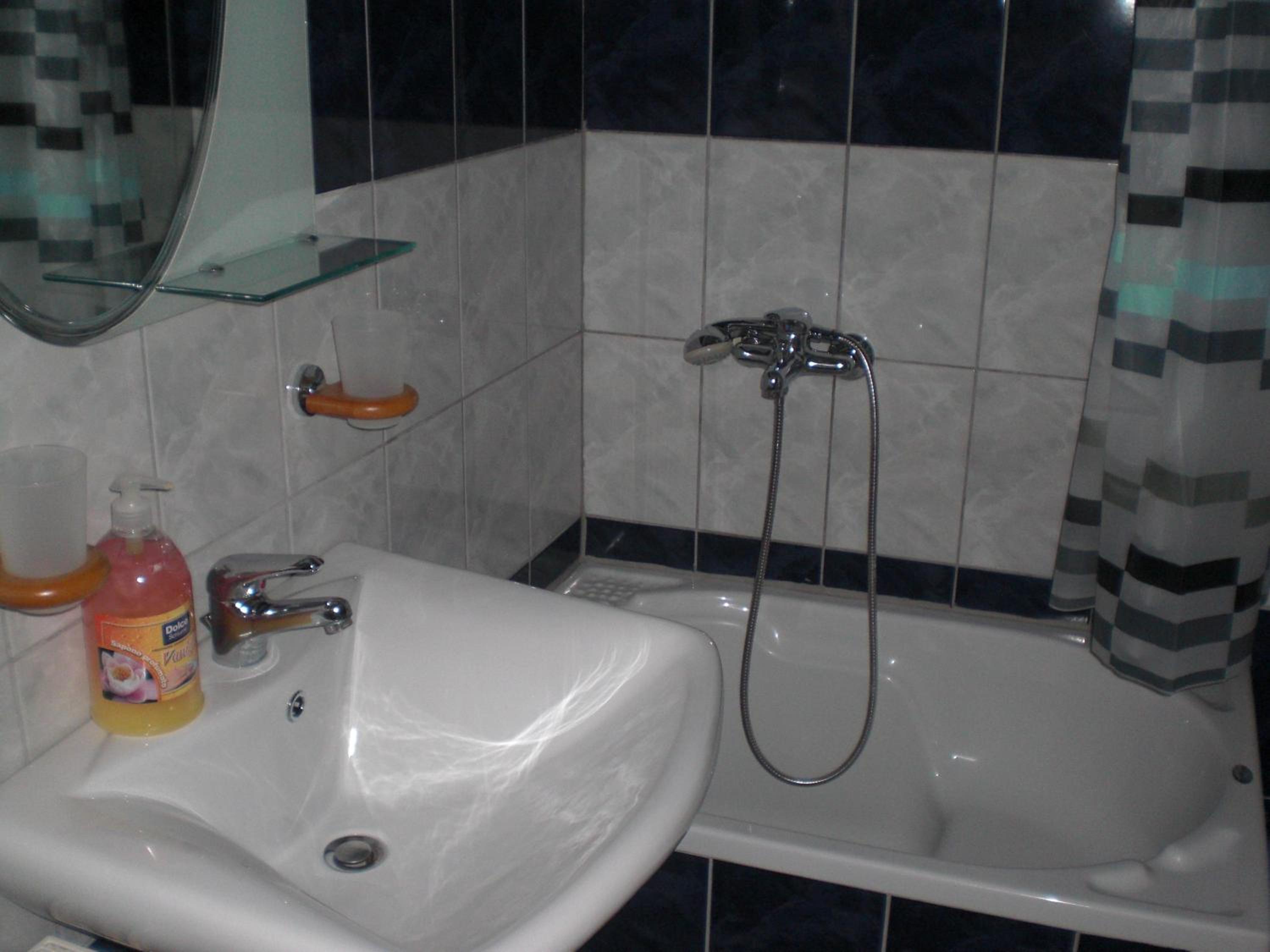 Photo 42