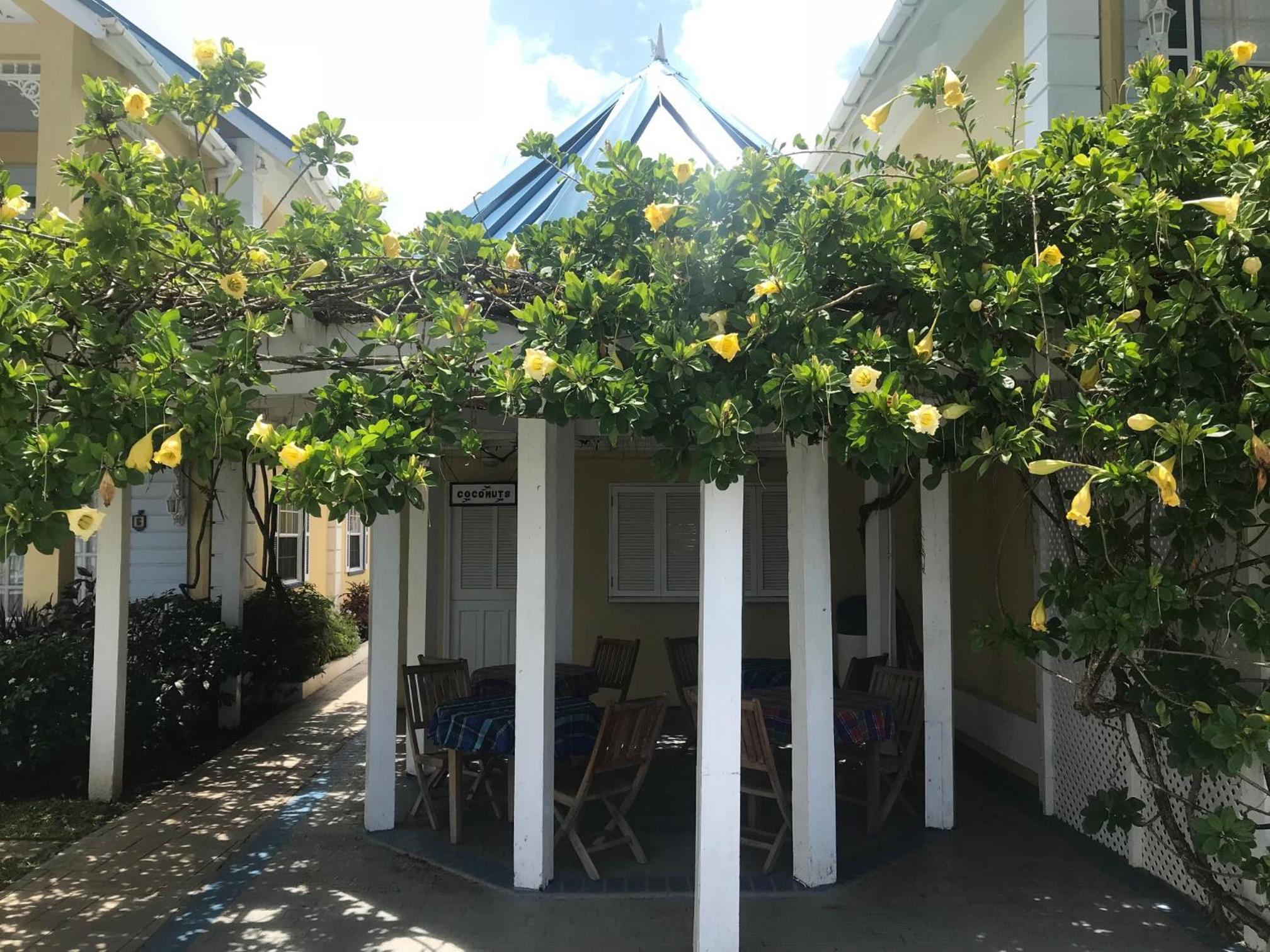 Villa Beach Cottages