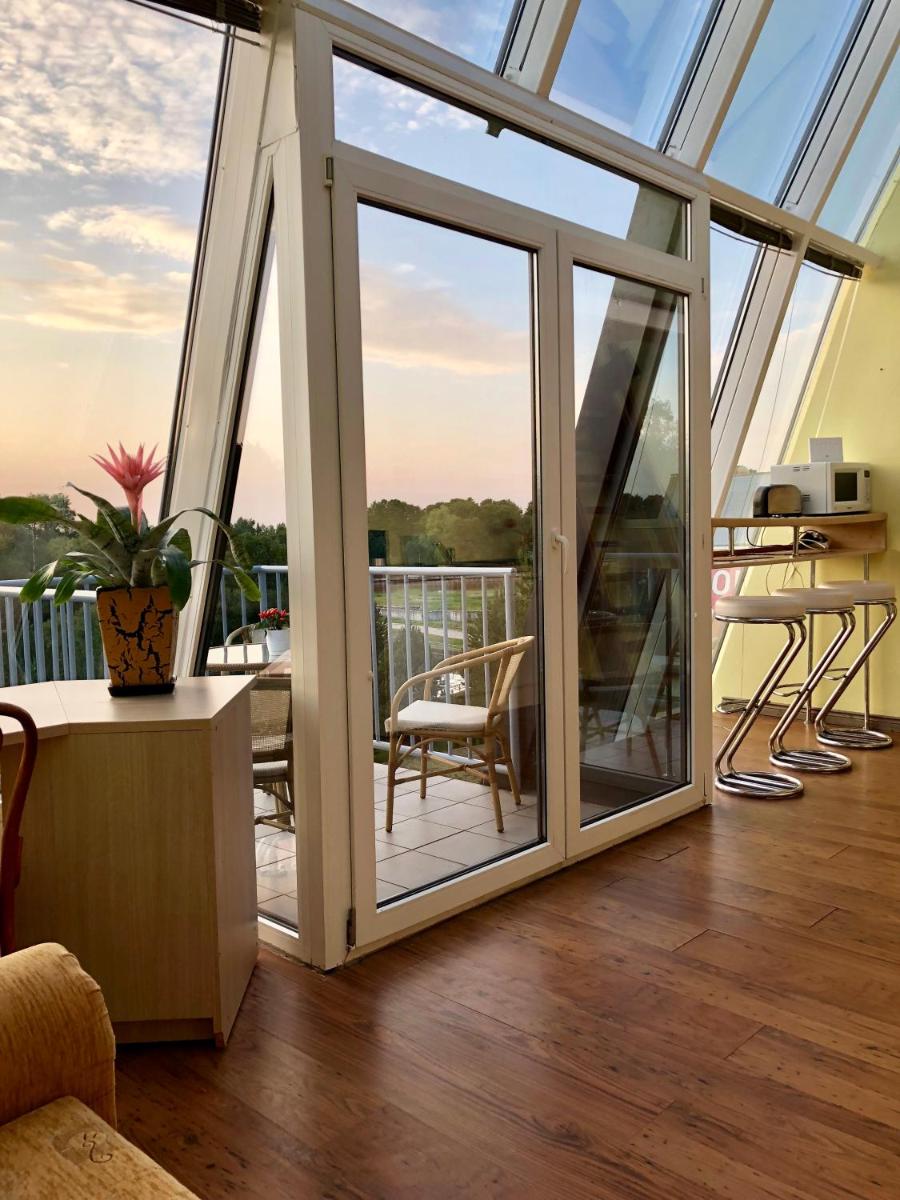 Sunset Apartments with Underground Parking view 5