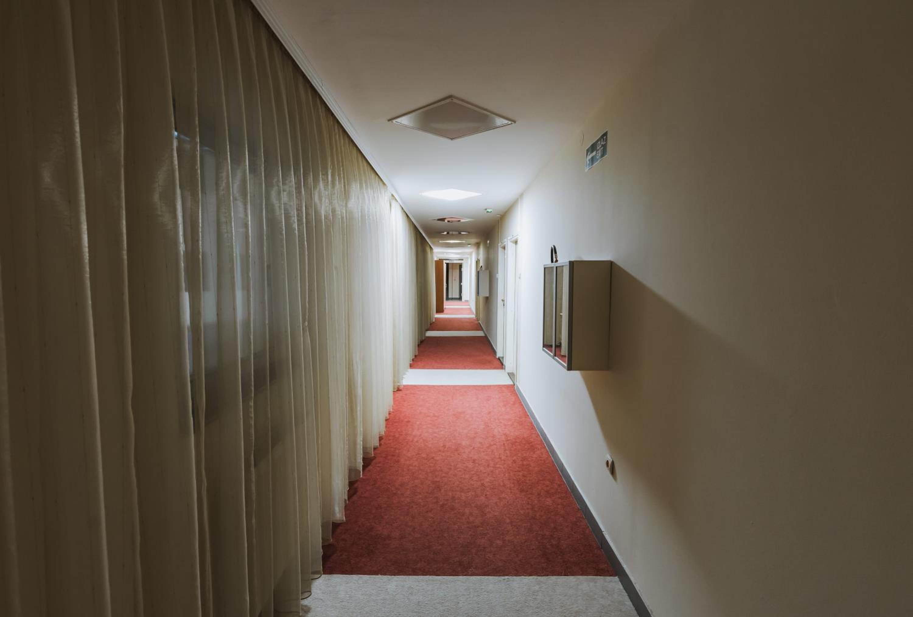 Central Plaza Apartments view 5