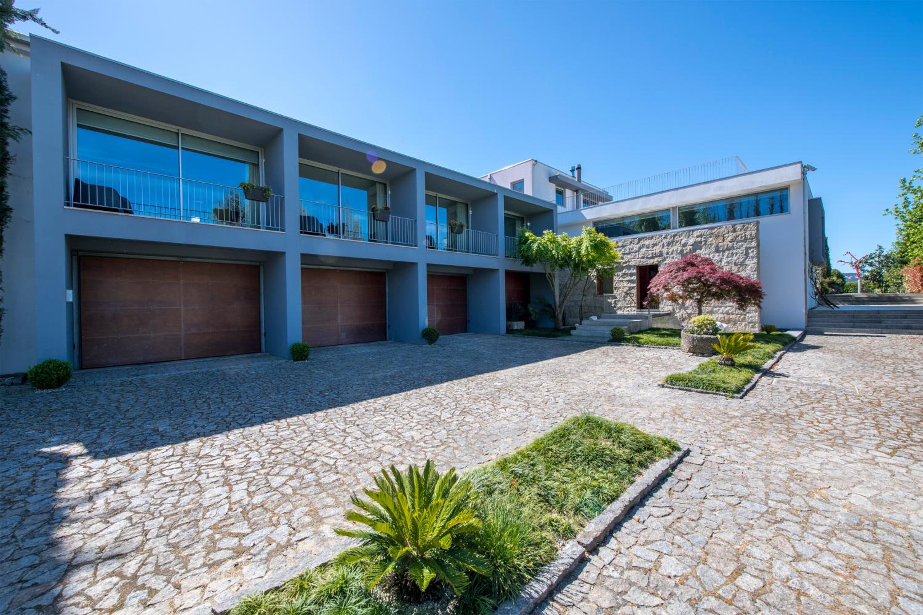 Casa da Costa Grande view 3