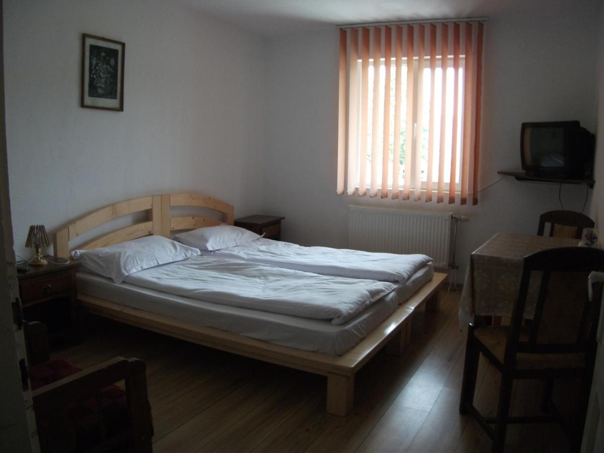 Photo 38