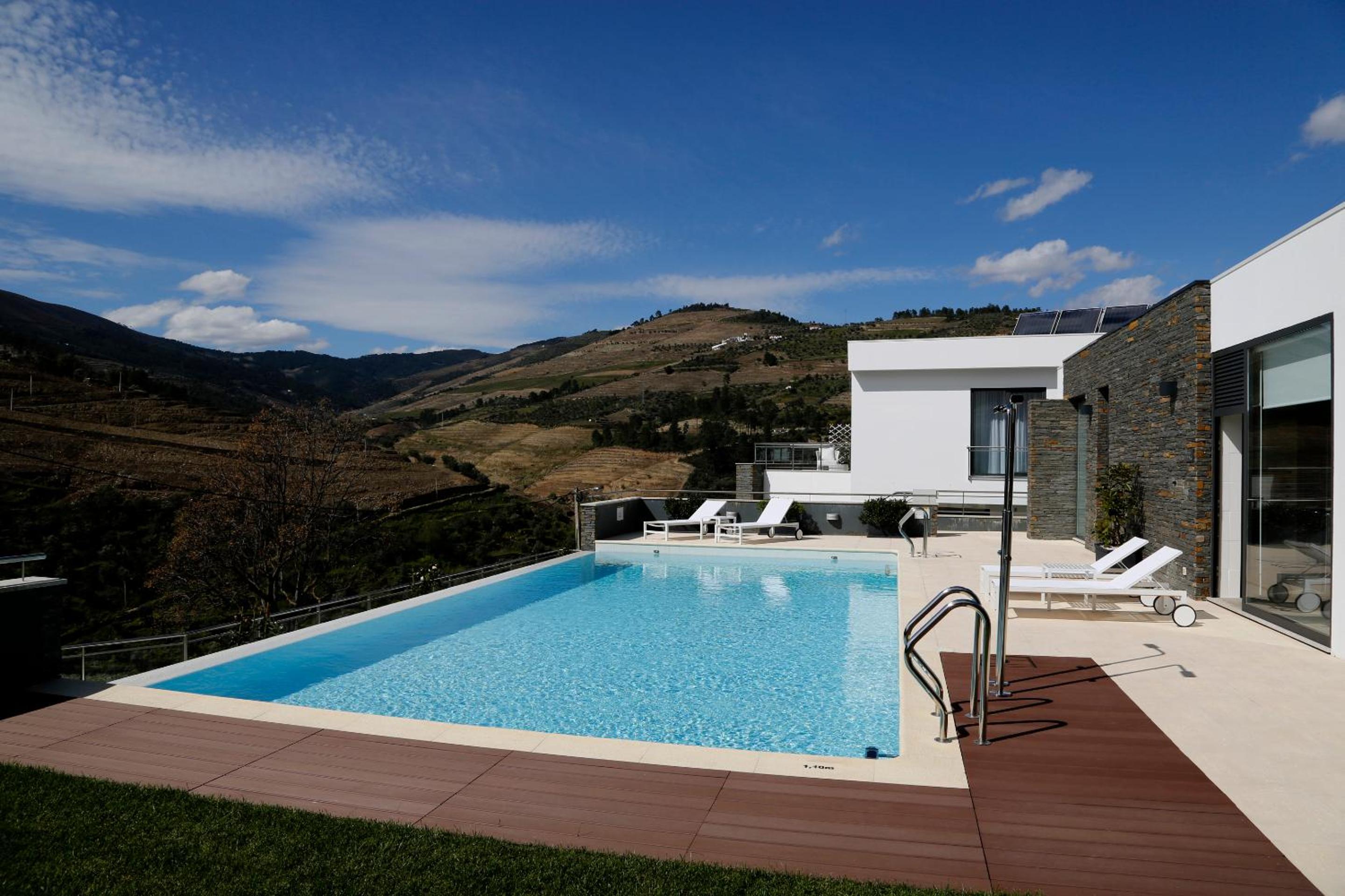 Hotel LBV House Hotel - Image 1