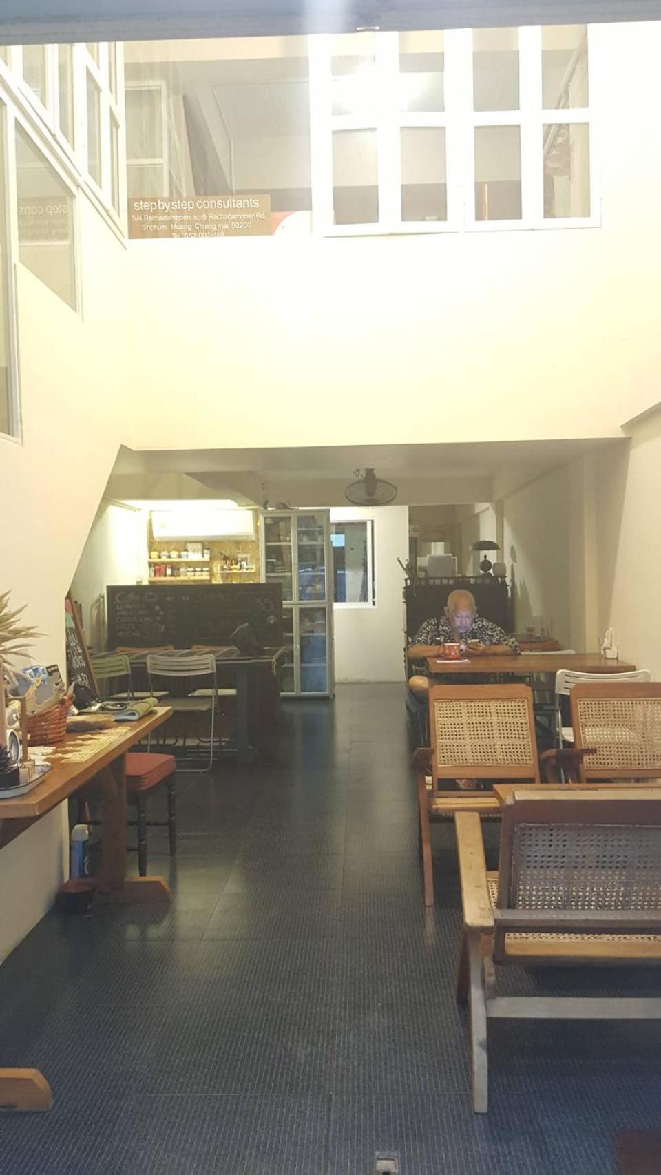 The Commonroom CNX
