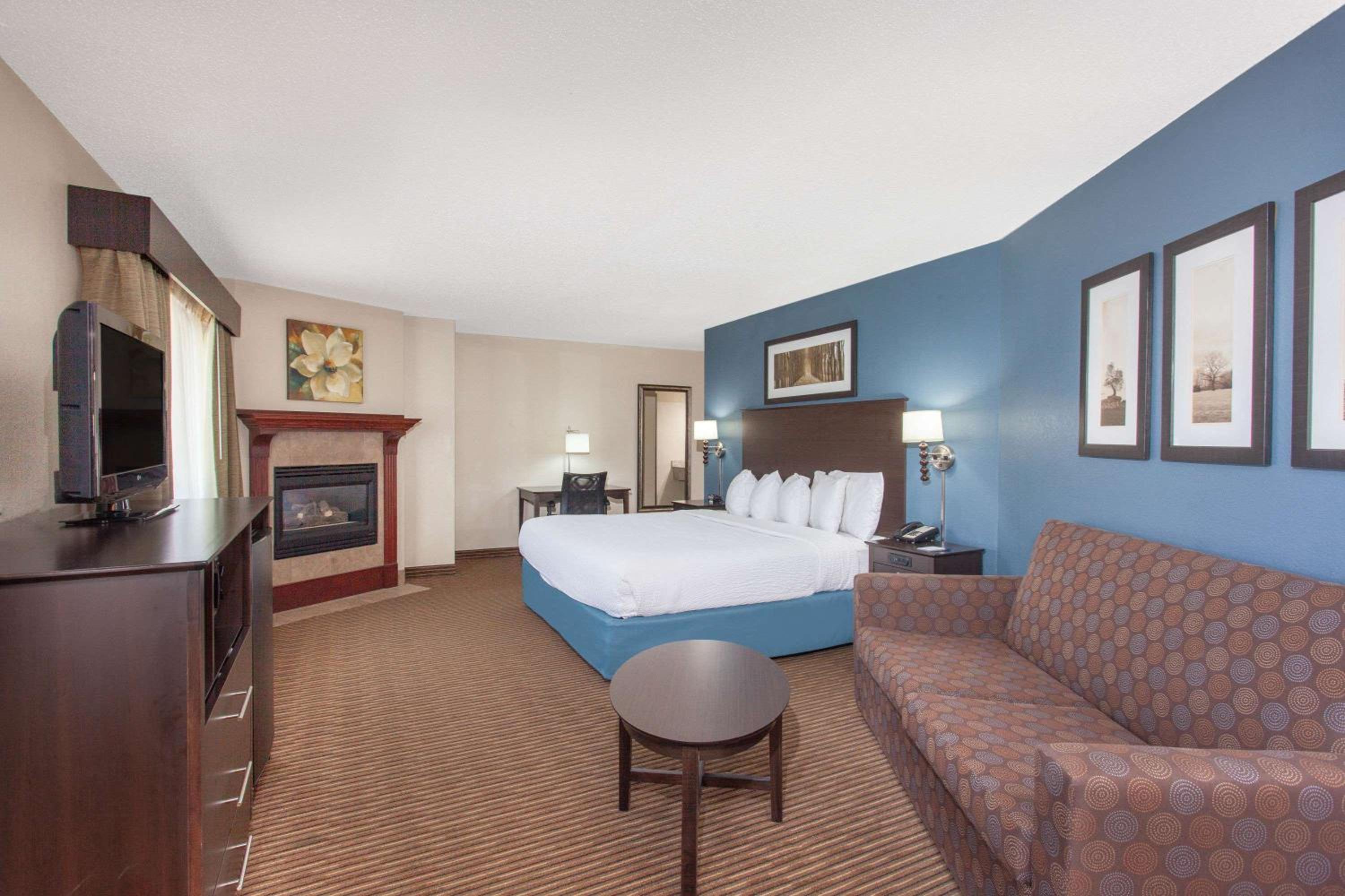 Mankato Vacations - AmericInn by Wyndham Mankato Event Center near MSU - Property Image 16