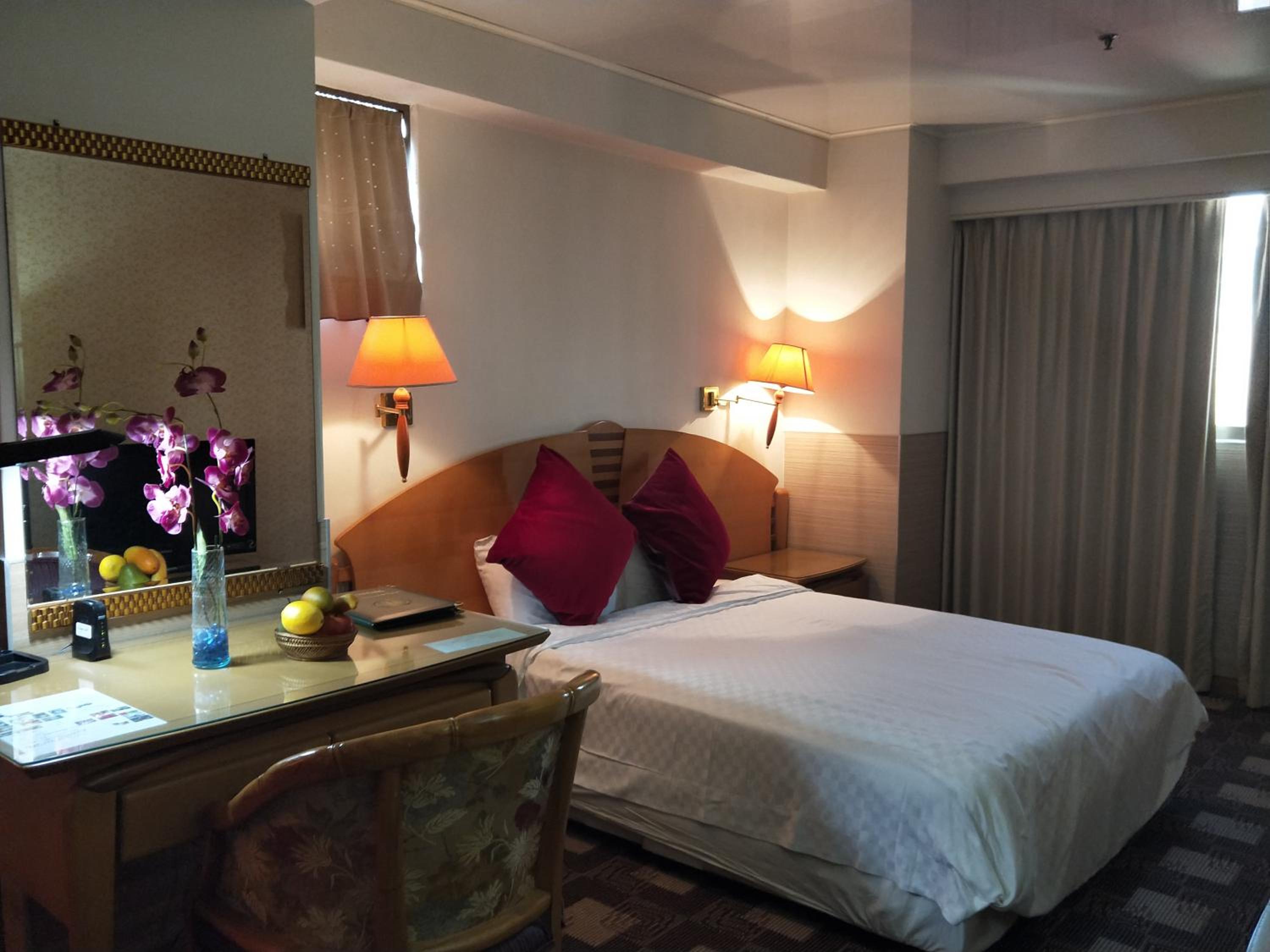Berkeley Business Hotel Zhongzheng