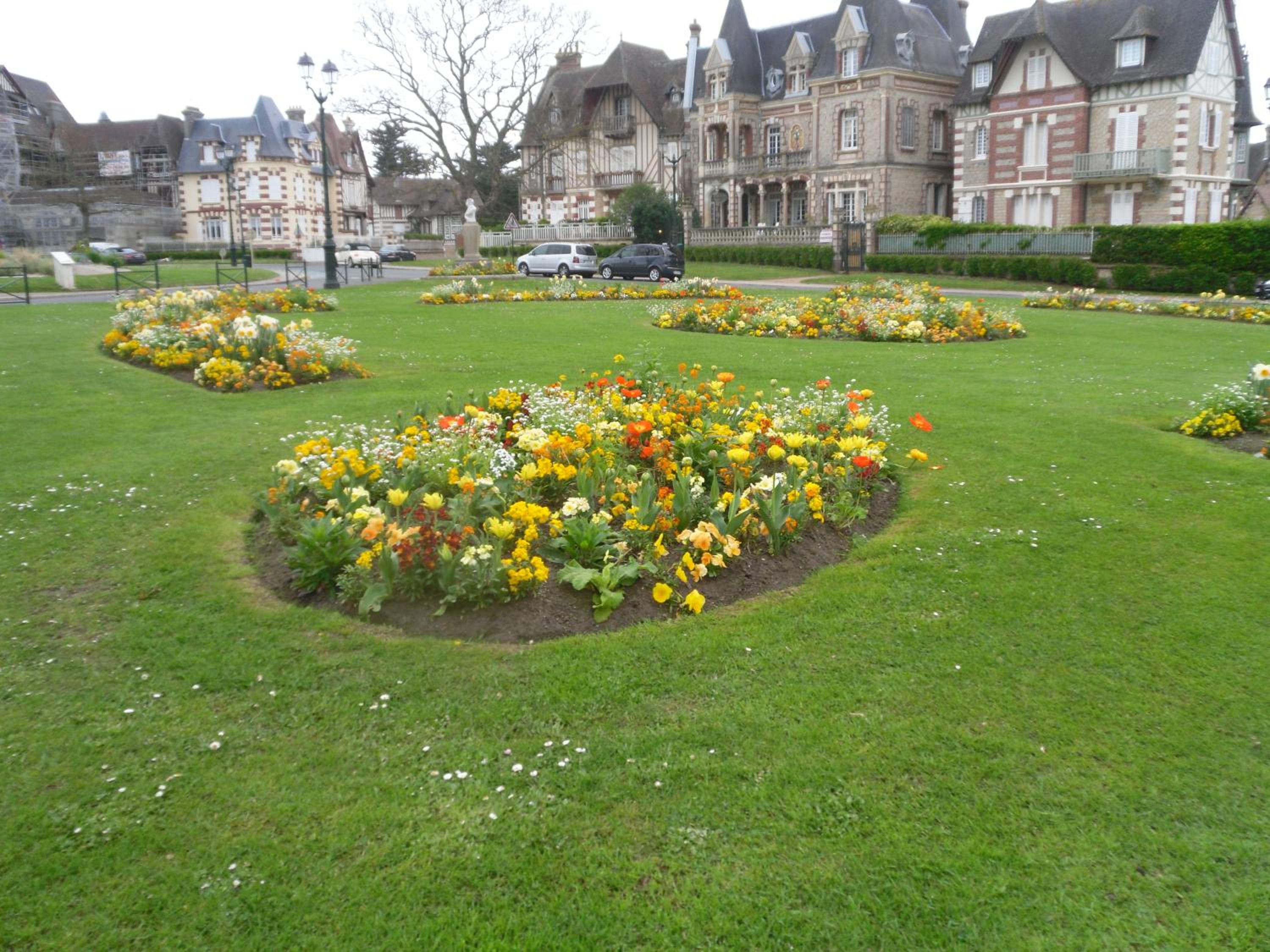 Cabourg Face A La Mer